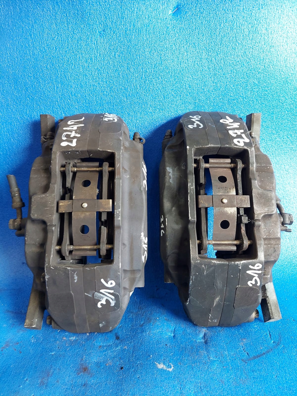 20.8653.02 - Зажимы передние для LAND ROVER V8 TD 20.8534.03 KPL