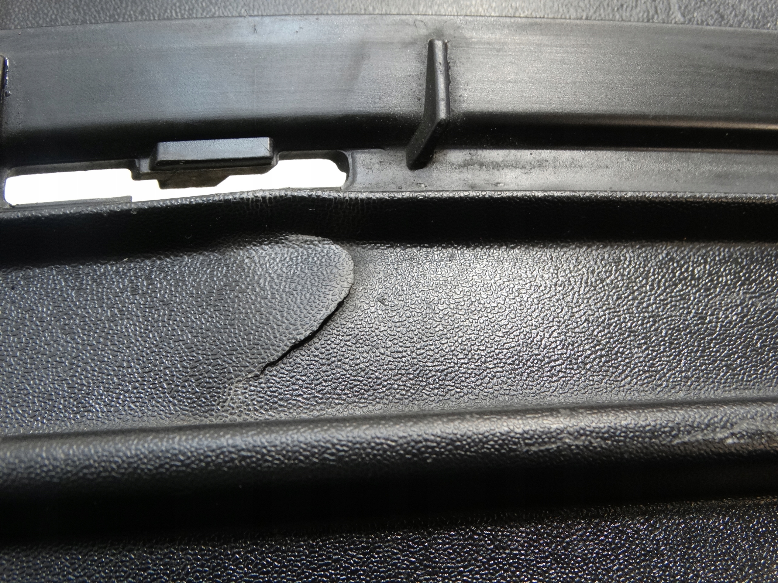 grid of a bumper left front VOLKSWAGEN TRANSPORTER T6 7E5853683