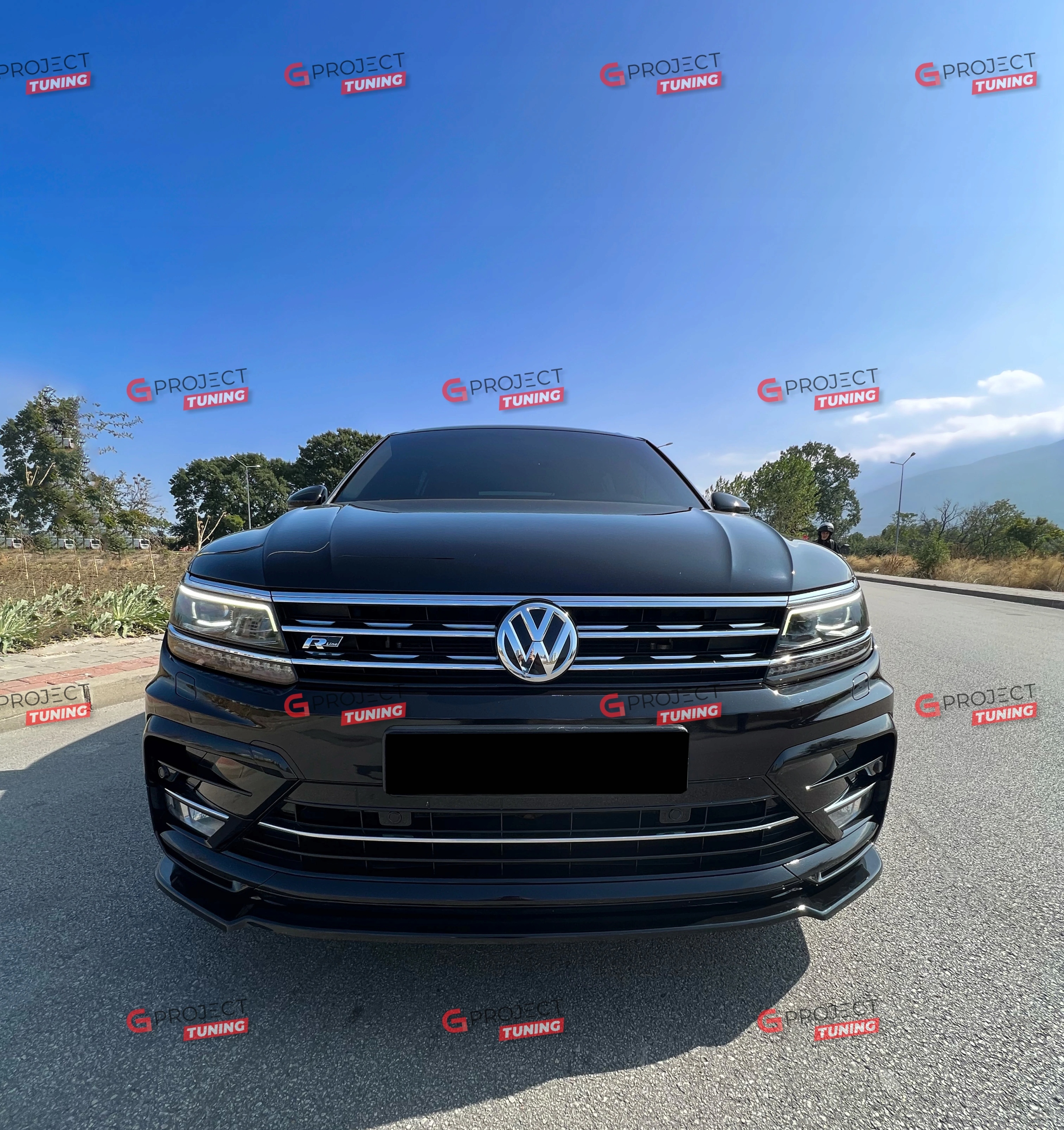 Dokładka przedniego zderzaka VW TIGUAN (AD1, AX1) 2015-2020 czarny połysk EAN (GTIN) 4099654101245