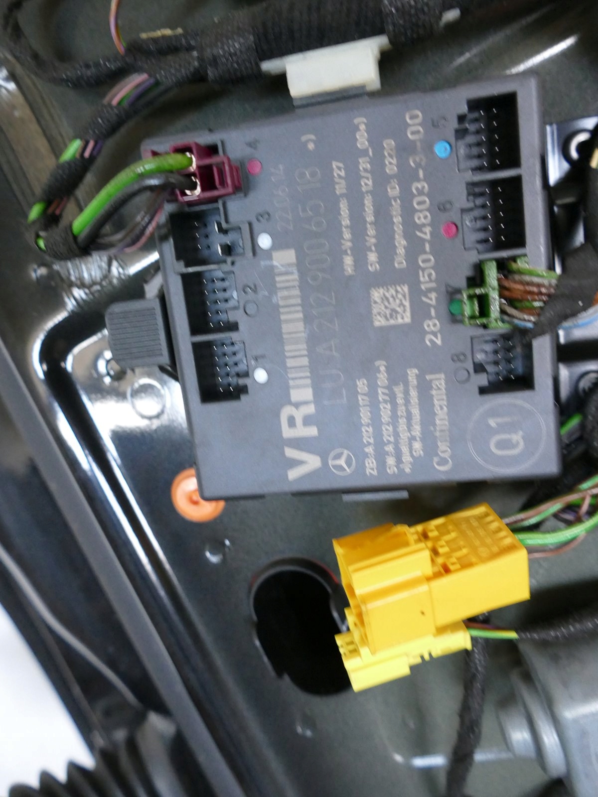 MERCEDES E A207 W207 LIFT Tür KOMPLET rechts Farbe 197