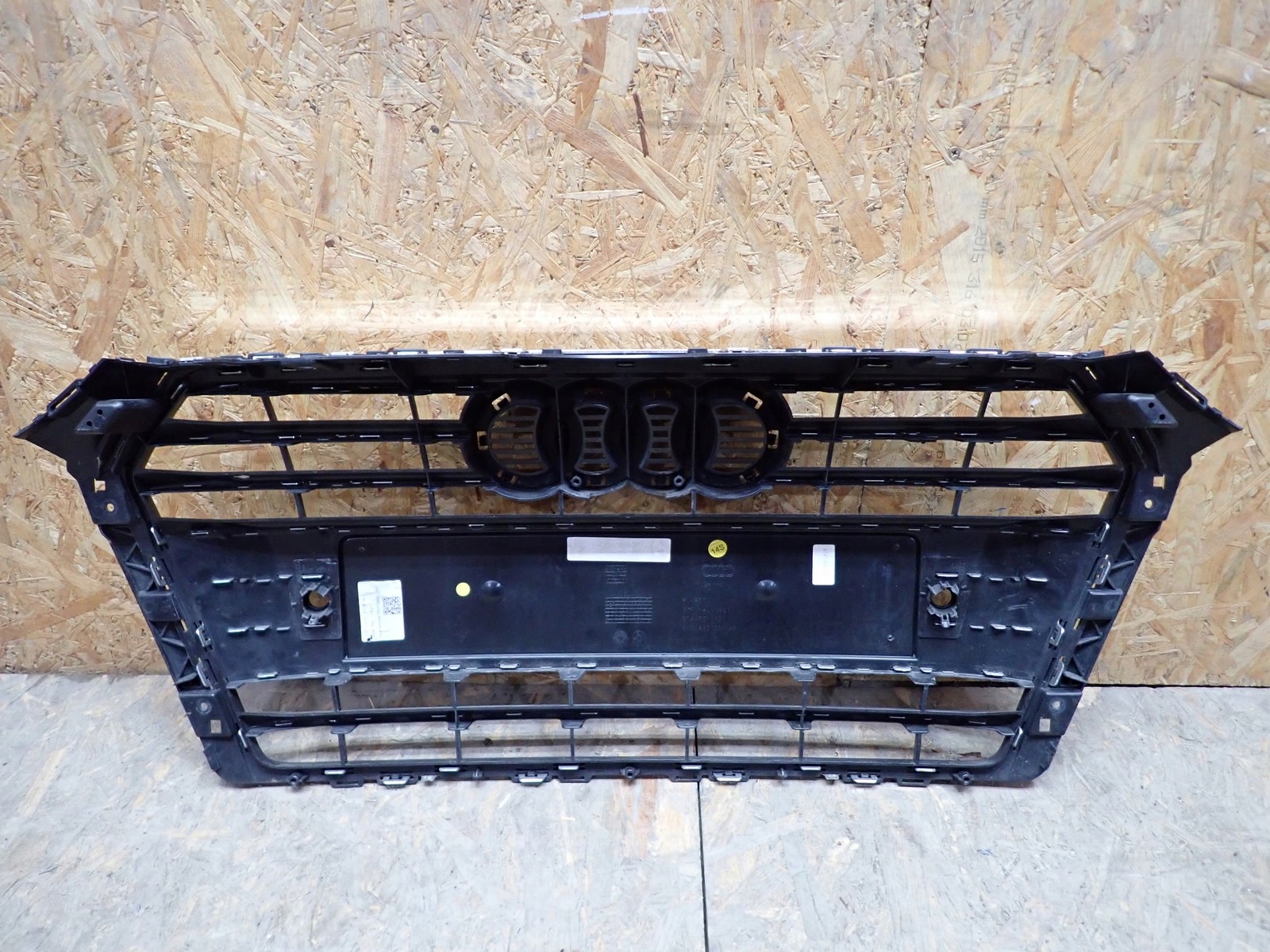 Grill Grill AUDI A4 B9 8W 2015-2019R 8W0853651AB