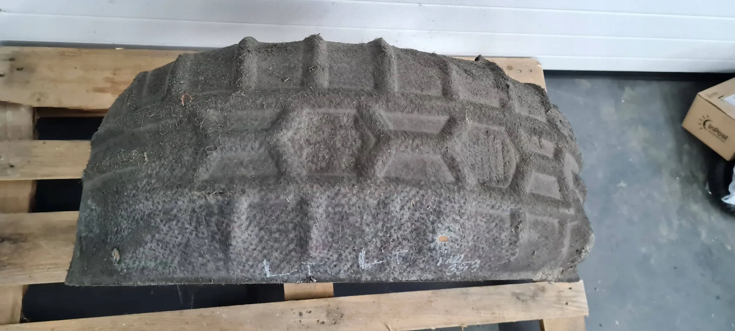 Q3 83A mudguard MATERIAL left left rear part rear. 83A810171B