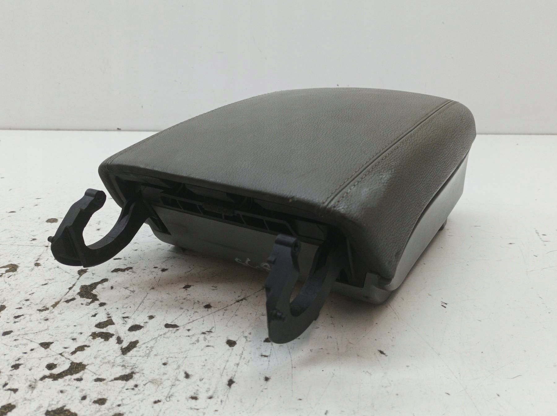 armrest door E16 E17 E18 leather Toyota Corolla XI (2013- )