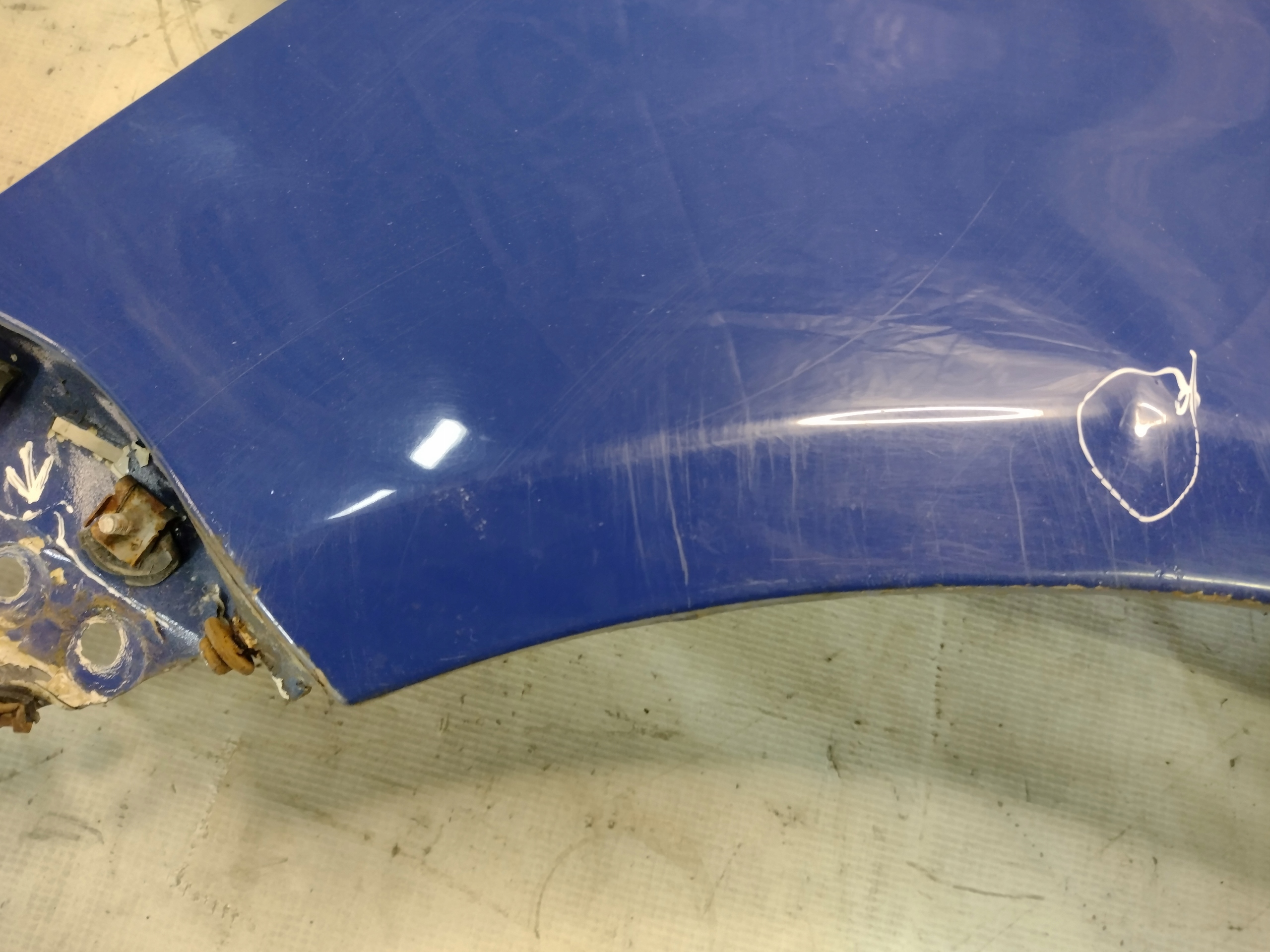 fender left front Volkswagen Fox k: LL5M