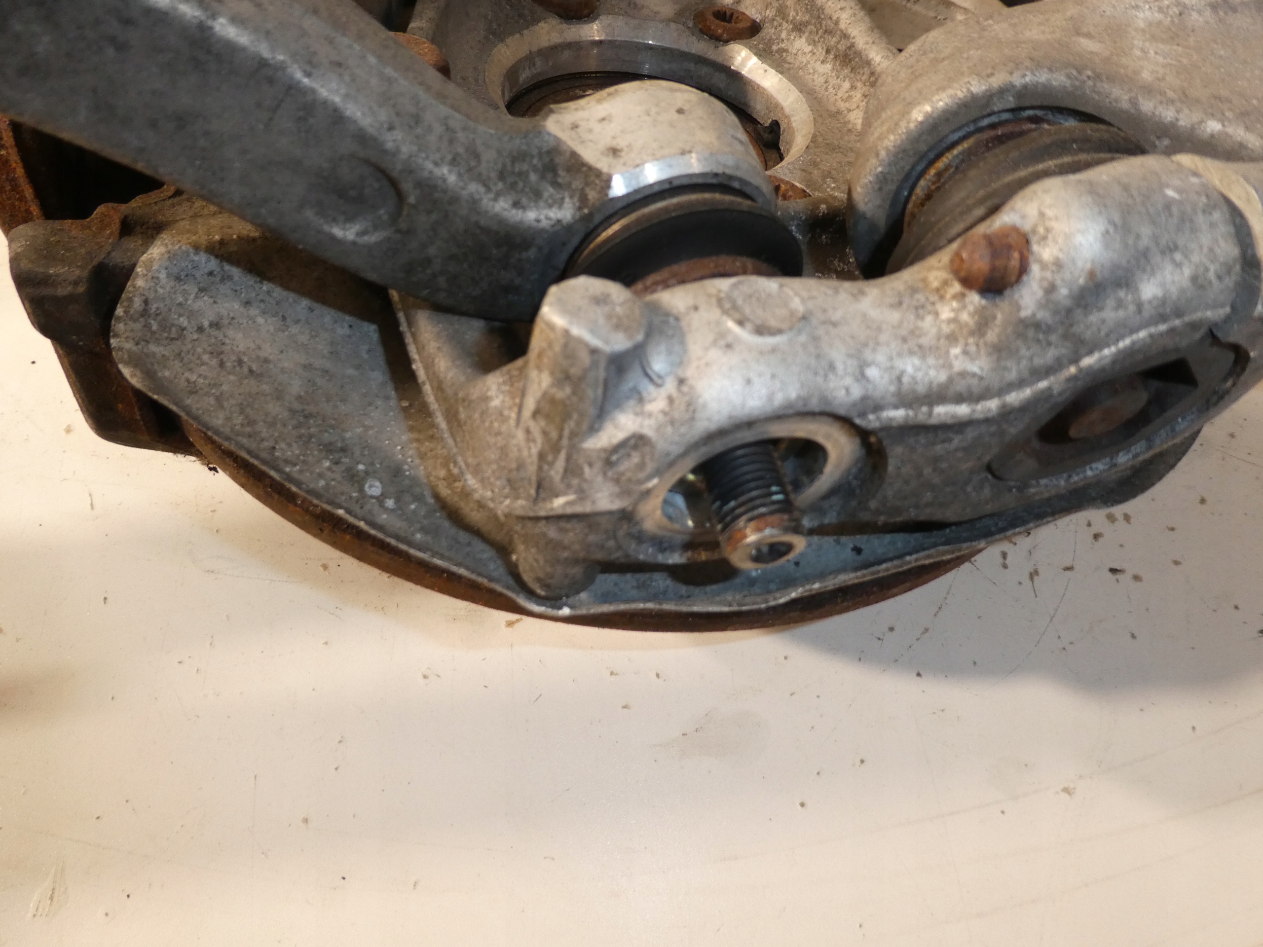 AUDI A4 B8 sususpension front 8K0413 L