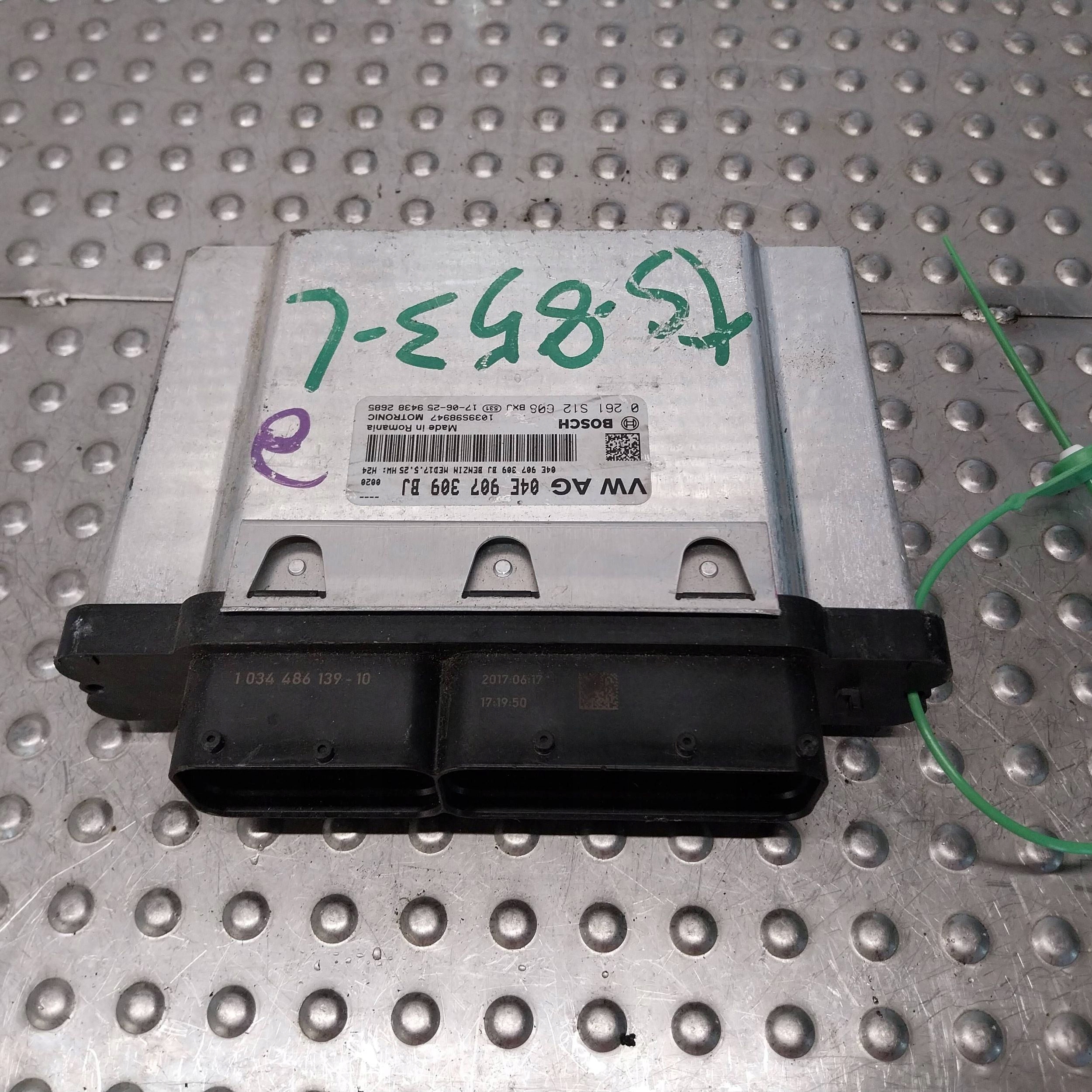 computer control unit of the engine 04E907309BJ LEON III Q2 A3 8V GOLF VII 1.4TSI 02