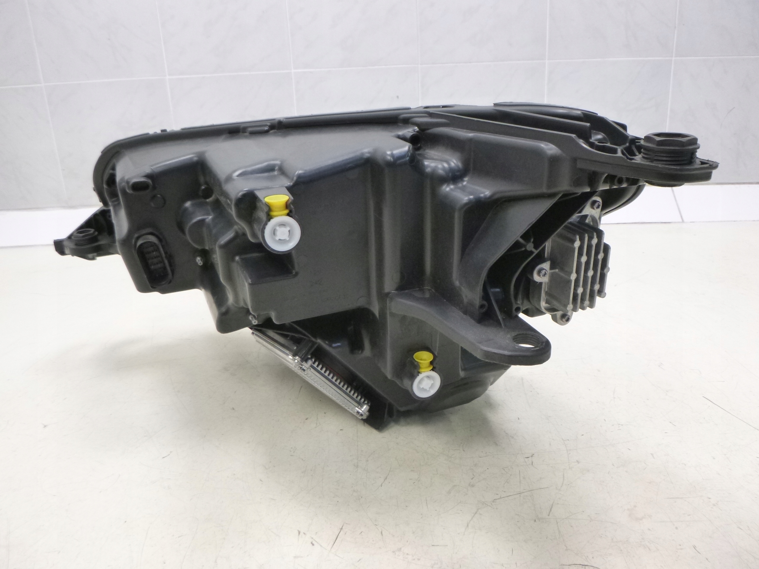 SKODA KODIAQ LIFT 8PIN right front right MATRYCOWA