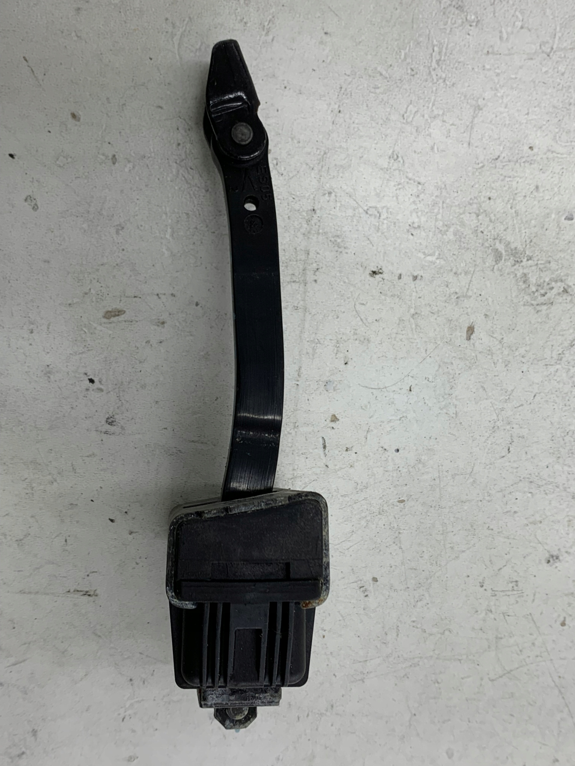 BMW E61 E60 LIFT limiter door left front