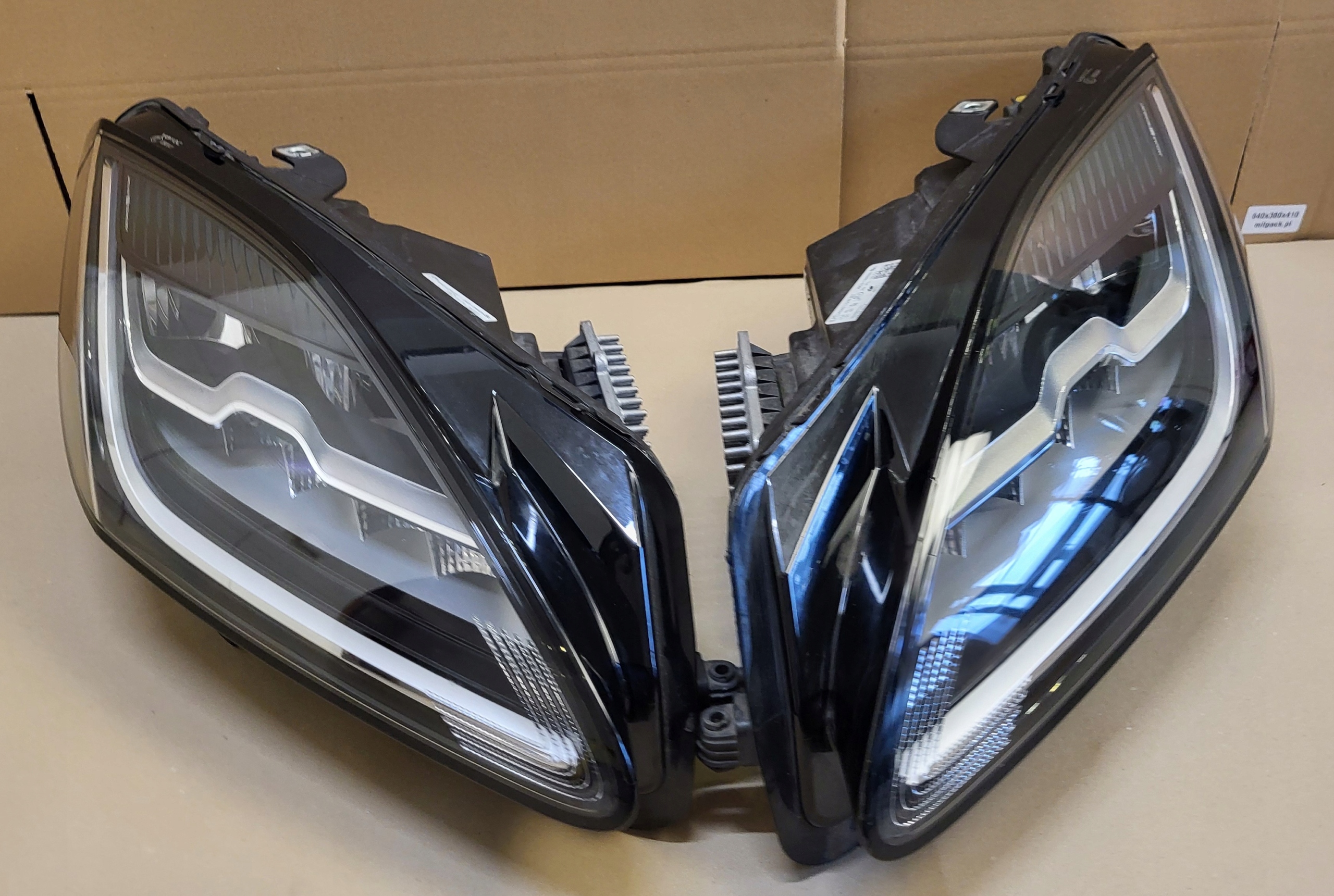 light front FULL LED right left module JAGUAR E-PACE OE EUROPA complete