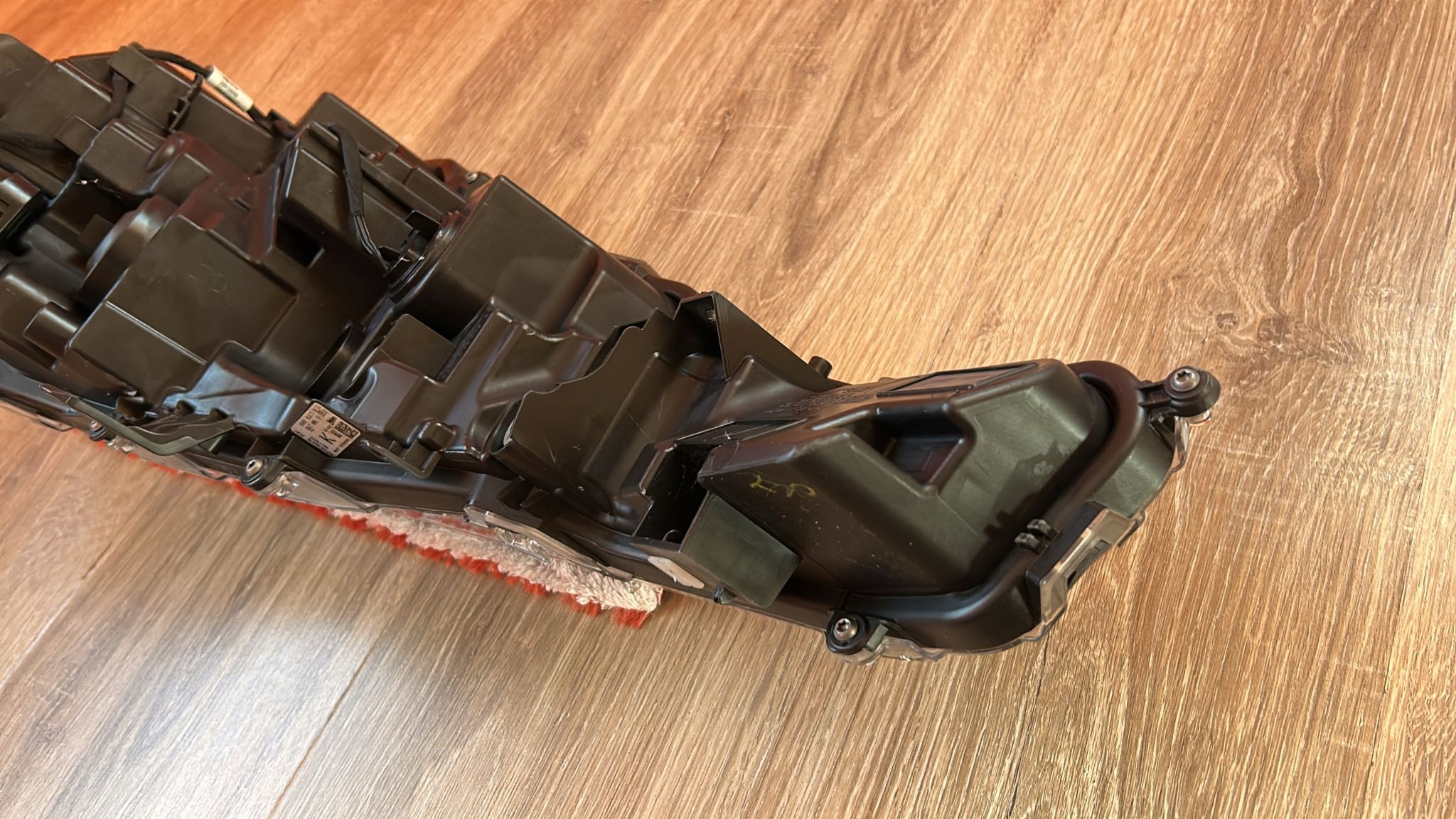 REFLEKTOR light right right front TOYOTA COROLLA E21 KOMBI HB 18