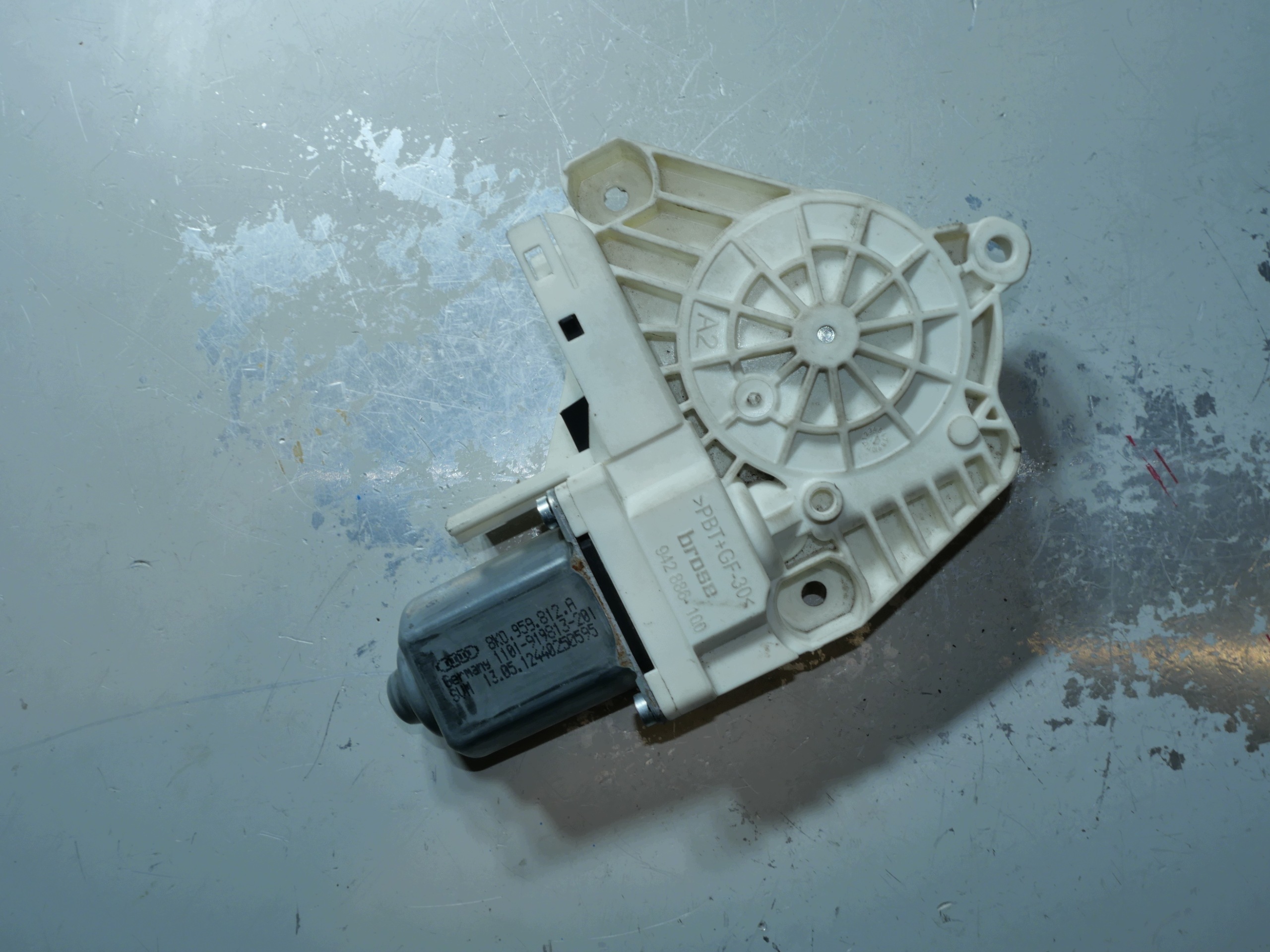 mini motor windows front VW SEAT SKODA AUDI 8K0959812A