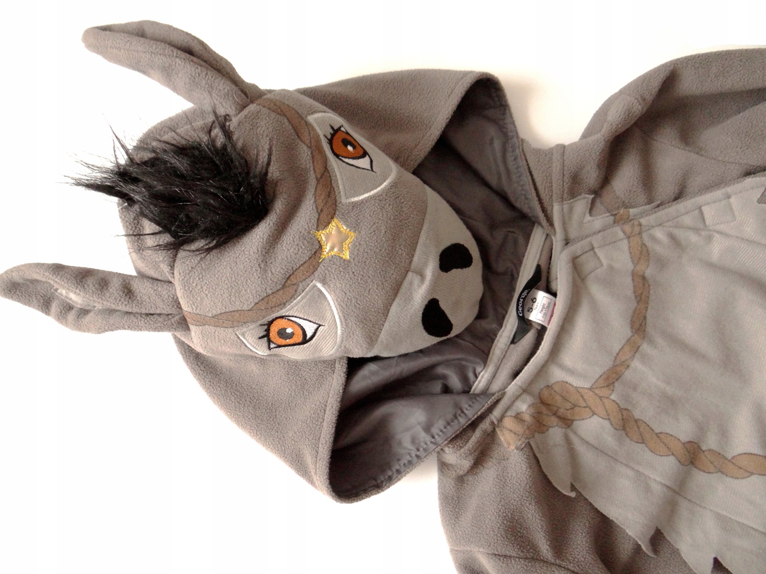 Strój osiołka*110-116 / 5-6 lat EAN (GTIN) 9781111111113