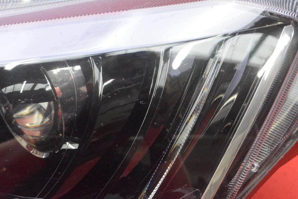 REFLEKTOR left light front lens XENON EU 3V1941017B SKODA SUPERB 3 III