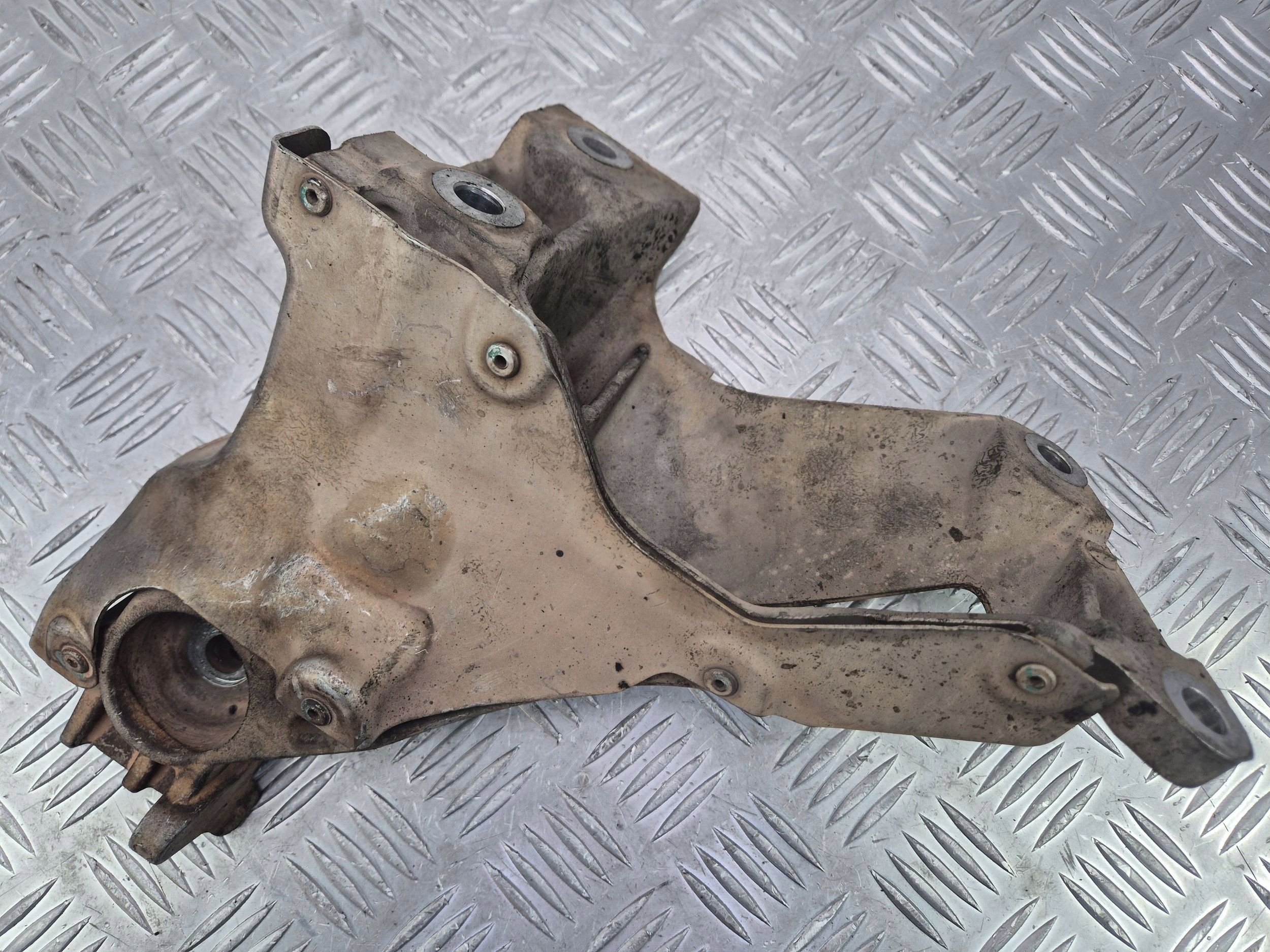 engine mount BMW X5 E70 xDrive 40i 6797921 N55B30A