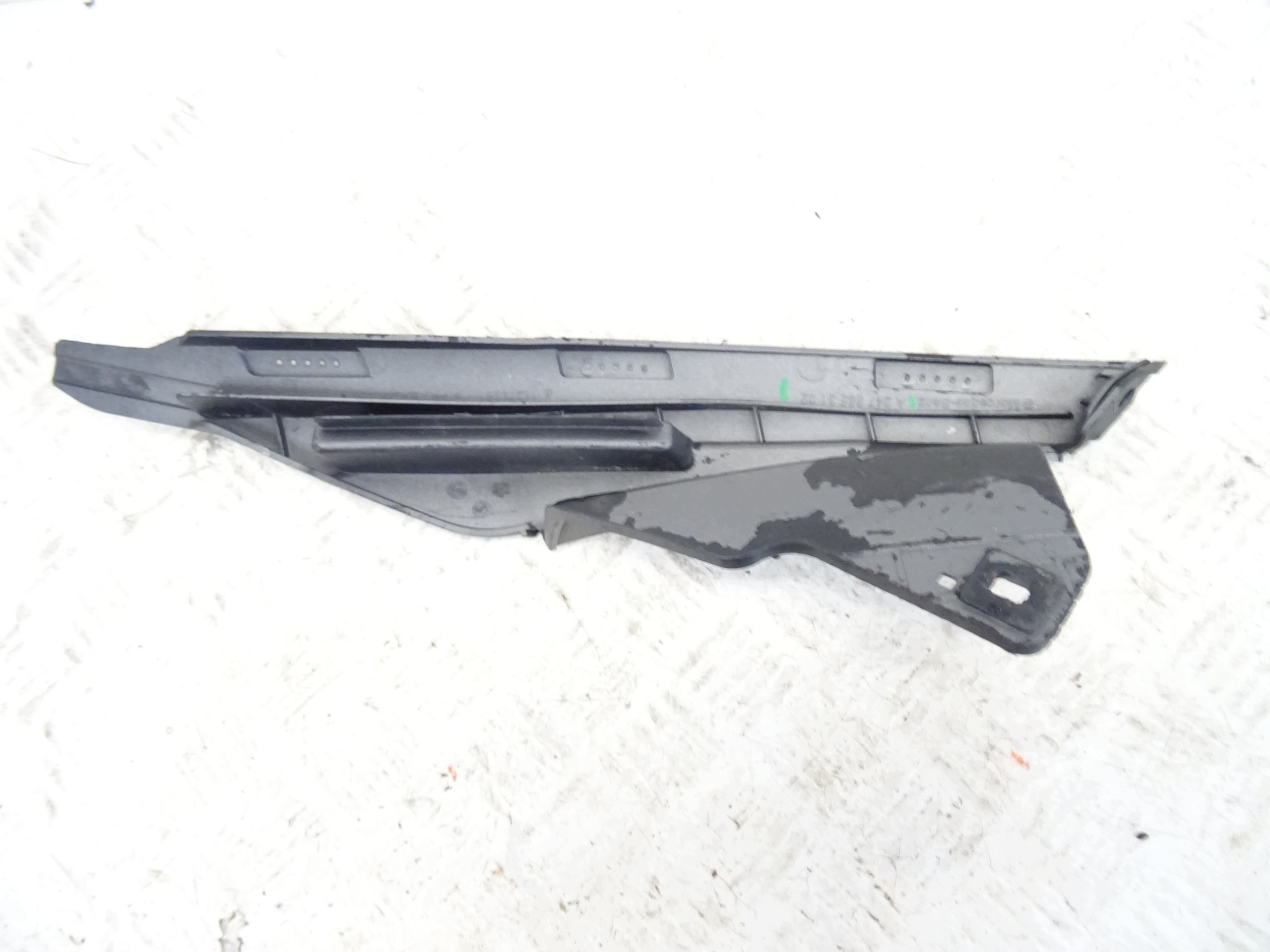 support holder of a bumper left front MERCEDES W247 A2478853102