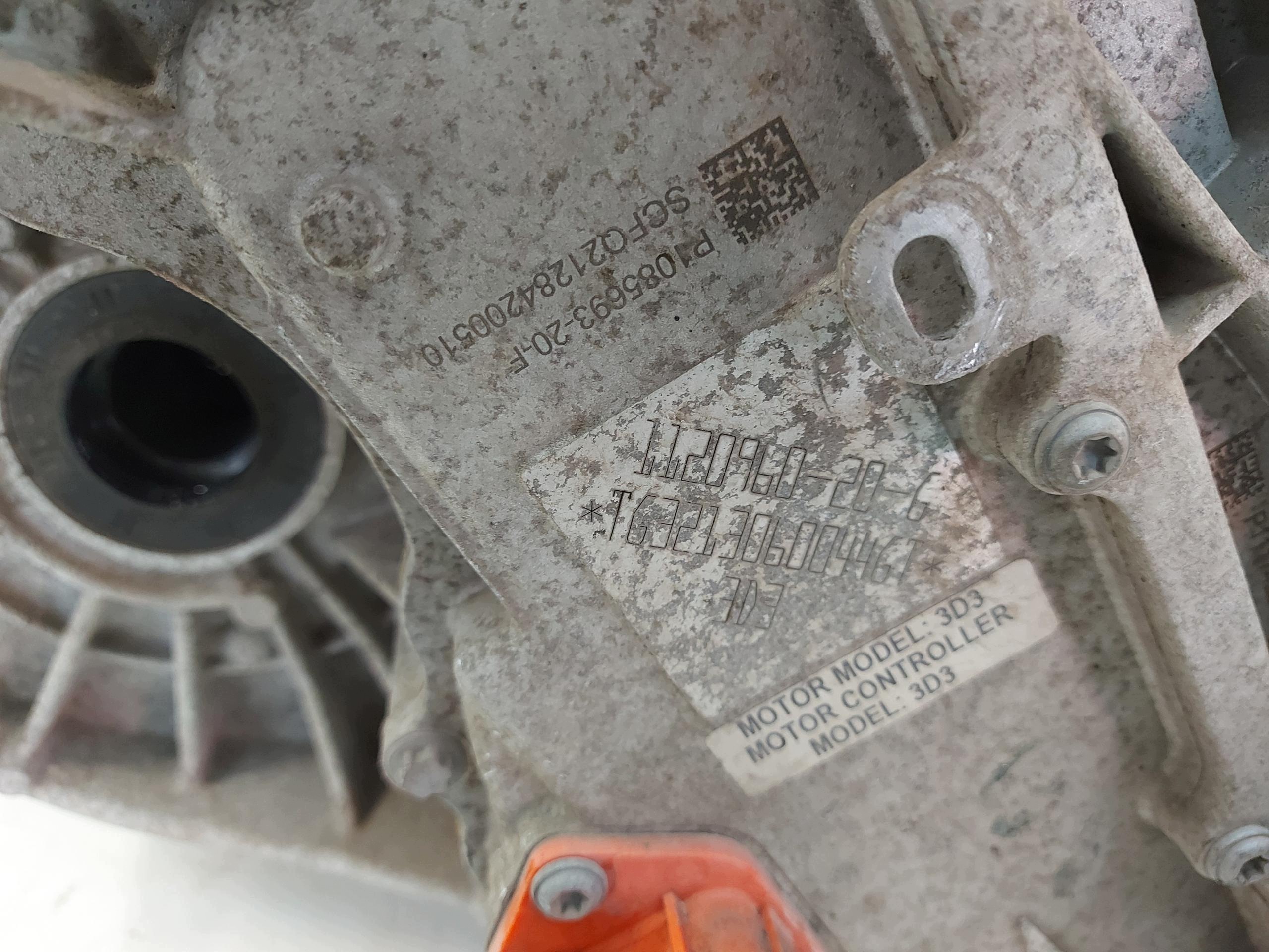 TESLA MODEL 3 2022r engine elektryczy front 1120960-20-G