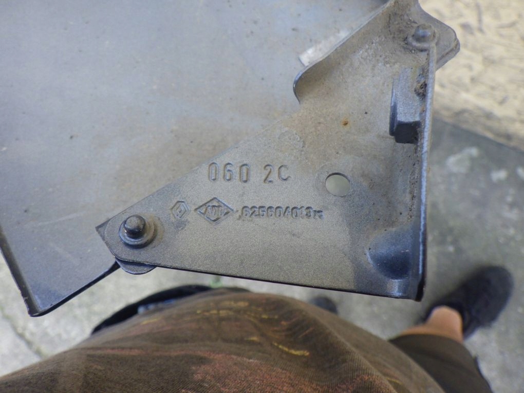 RENAULT CLIO V 5 19- fender right front