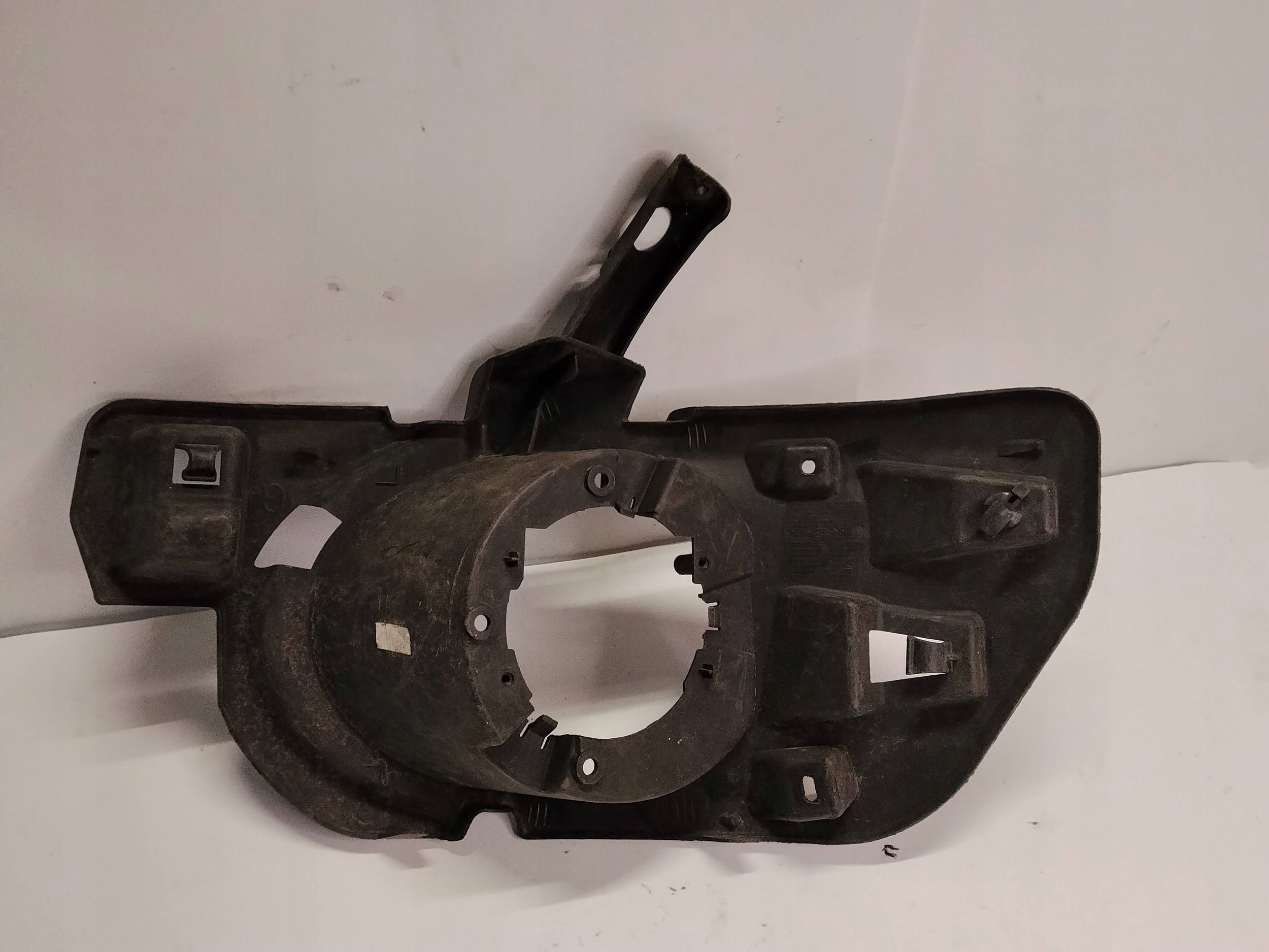 Support plaque Feux antibrouillard Gauche Citroen Berlingo 2008-2018 9677621380
