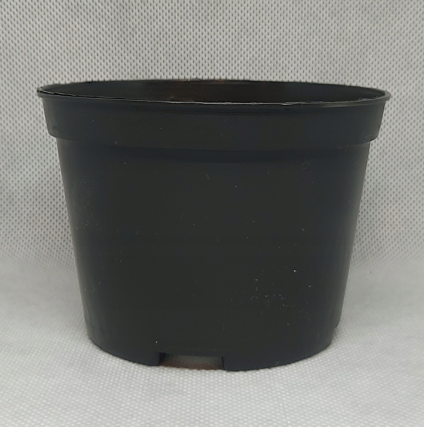 

Doniczka produkcyjna okrągła 8,5x8,5x6,5 10 szt