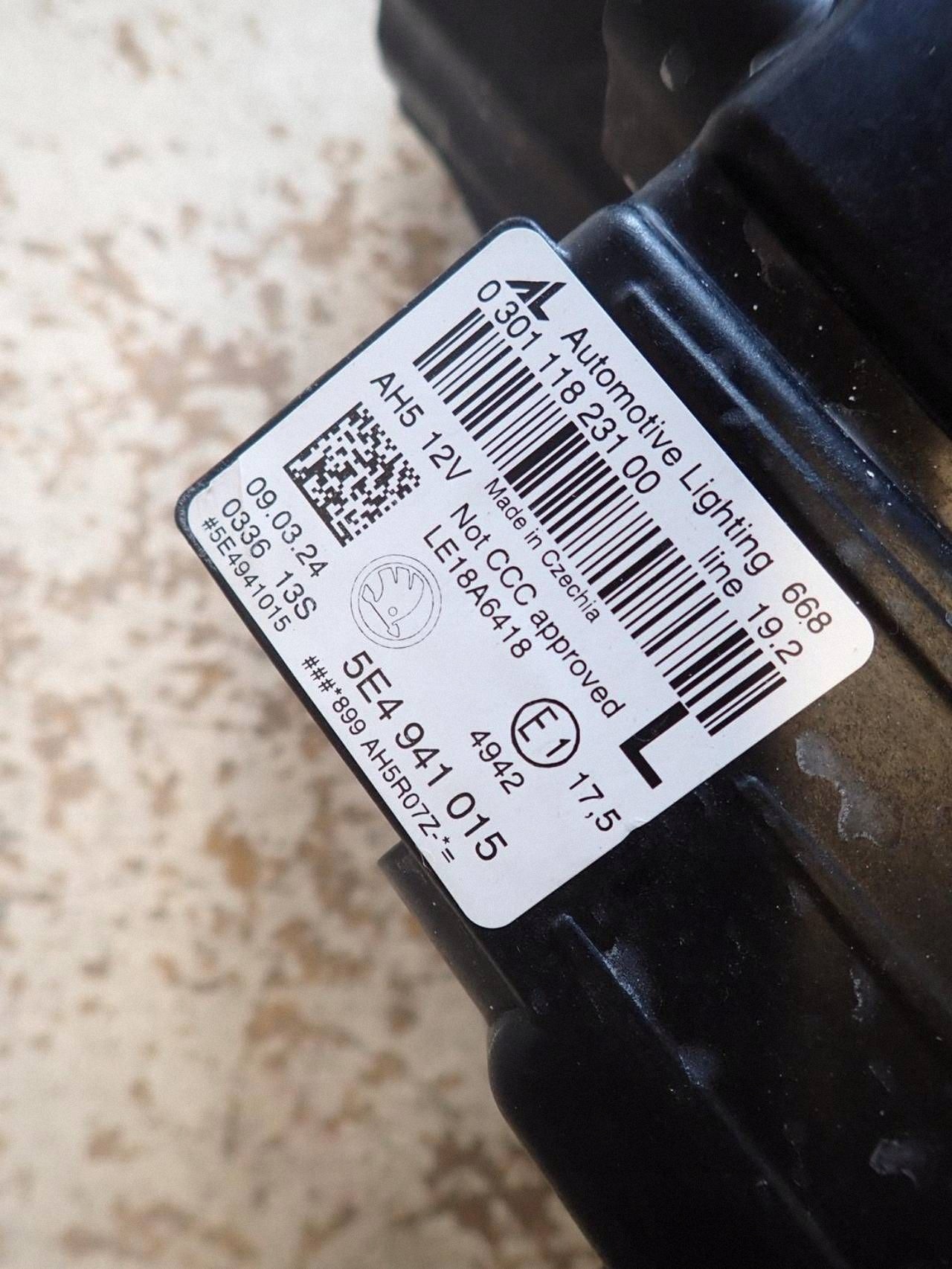 light front front left SKODA OCTAVIA IV 2020- FULL LED 5E4941015