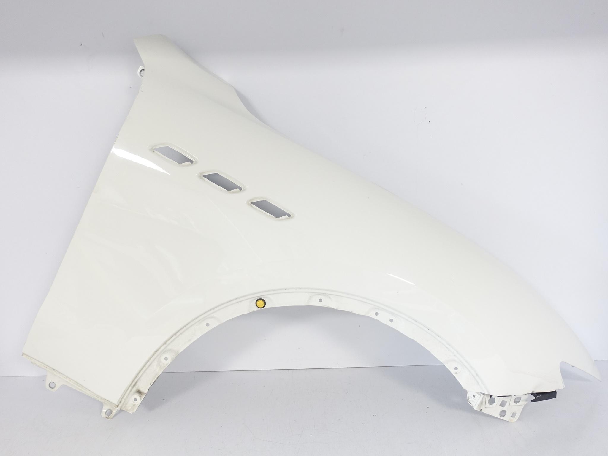 MASERATI LEVANTE M161 16-24 fender right front