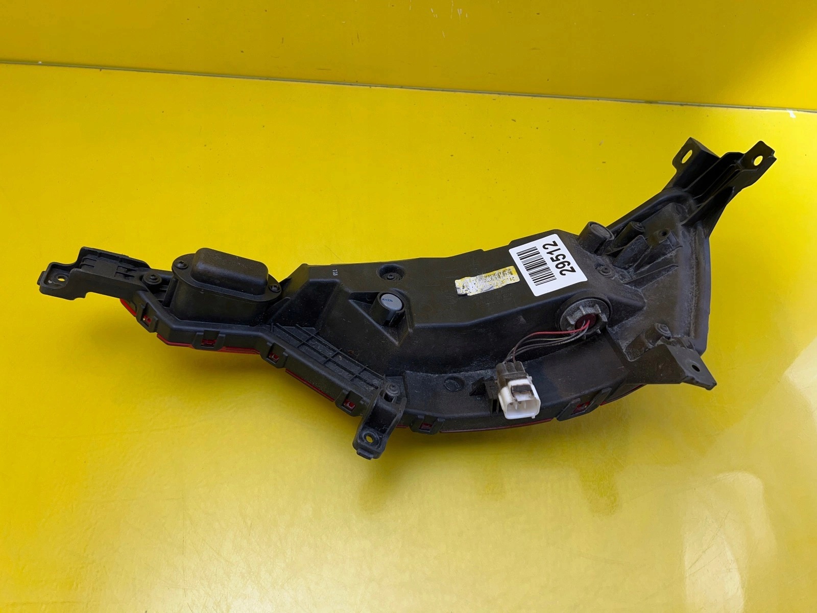 light right front Kia Niro 2016