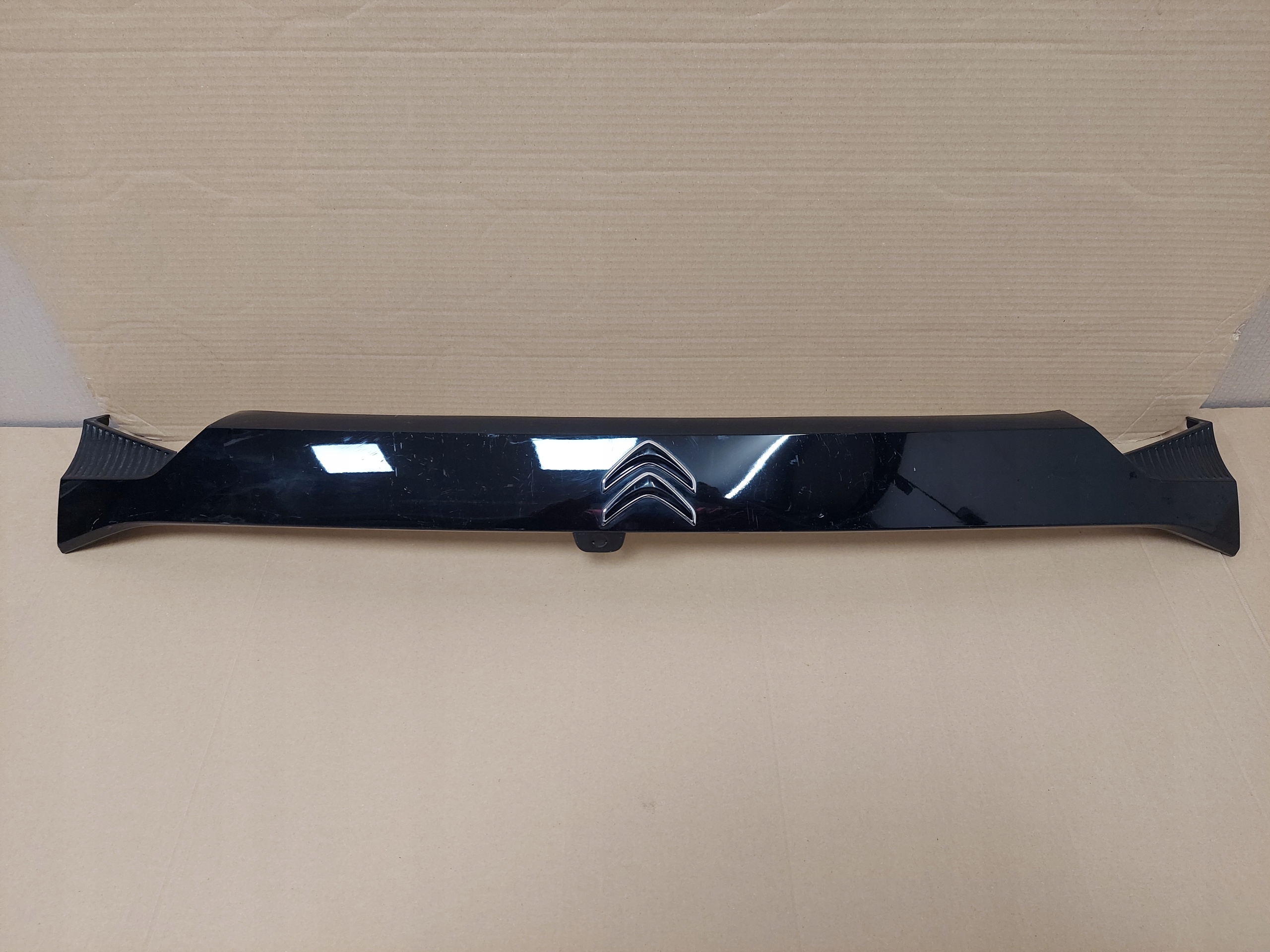 CITROEN C4 III 2020- BLENDA TYLNEJ KLAPY BAGAŻNIKA 9838657780