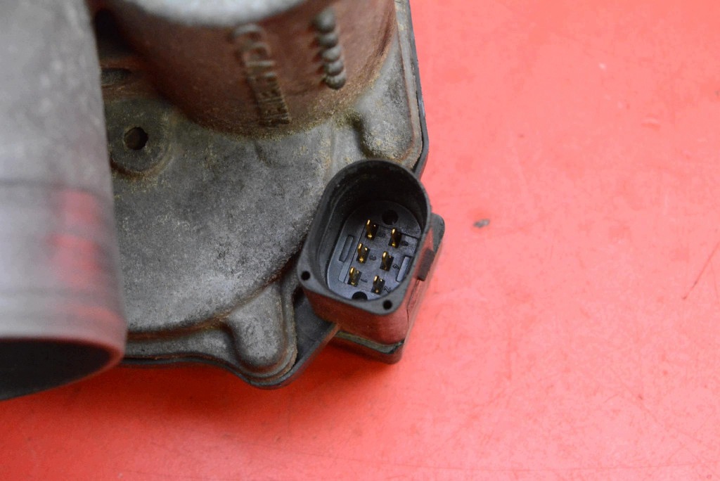 Valvola a farfalla 03C133062C VW GOLF 5 V 1.4 16V 80 KM 03-09