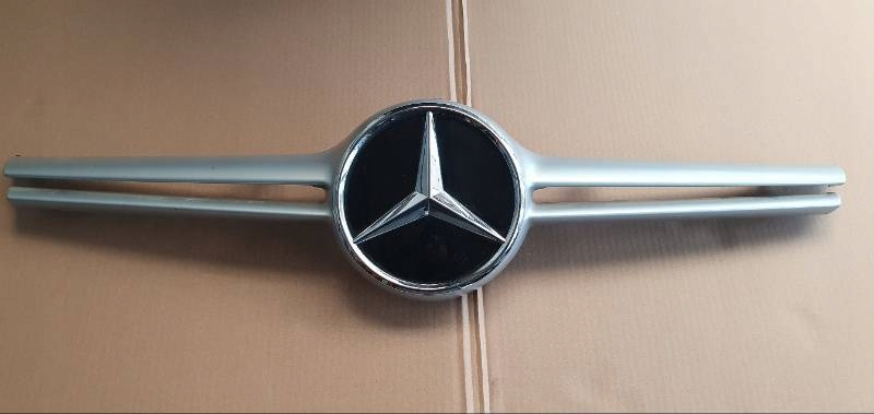 Mercedes-Benz C-Klasse W205 Kühlergrill FRONTGRILL Kühlergitter A2058882100 - Thumbnail 1