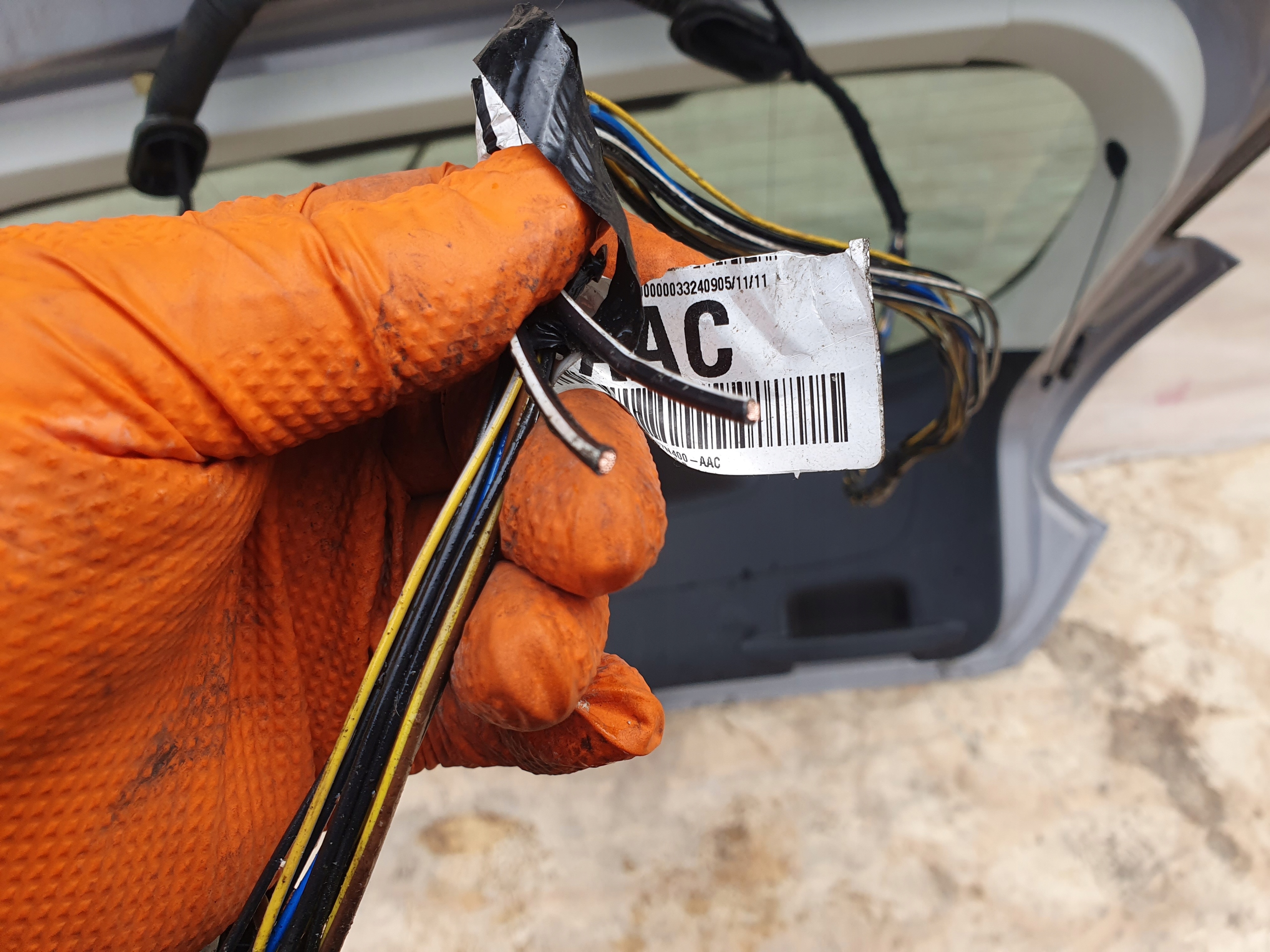 Ford Focus MK3 III 10-14 HB trunk door boot