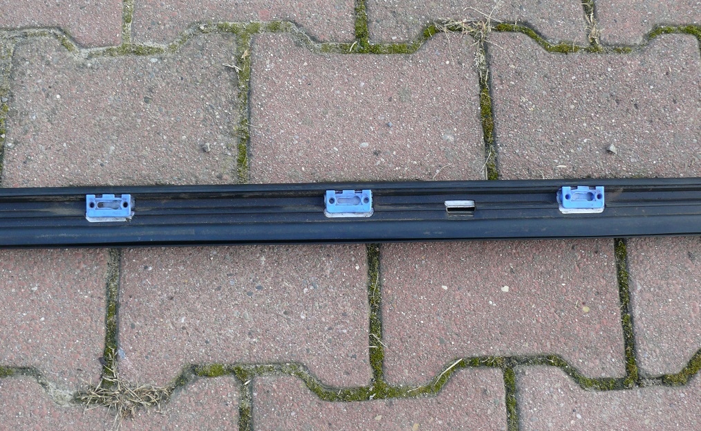 moulding lower door left front AUDI A8 D2 94-02r. 4D0854939A