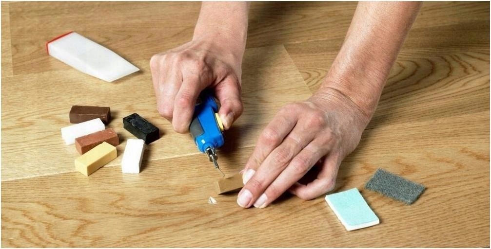 

Zestaw do naprawy paneli Quick-step wosk naprawczy