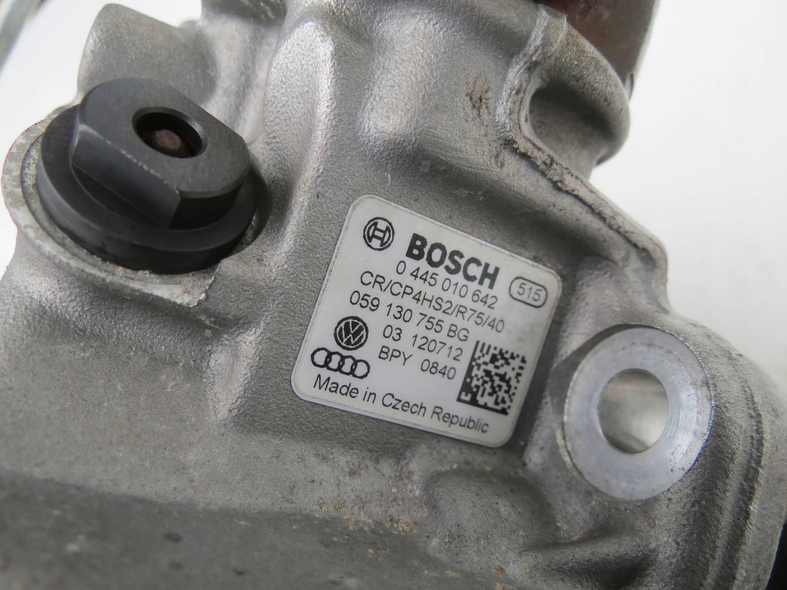 Einspritzpumpe fuel AUDI Q7 4L 0445010642