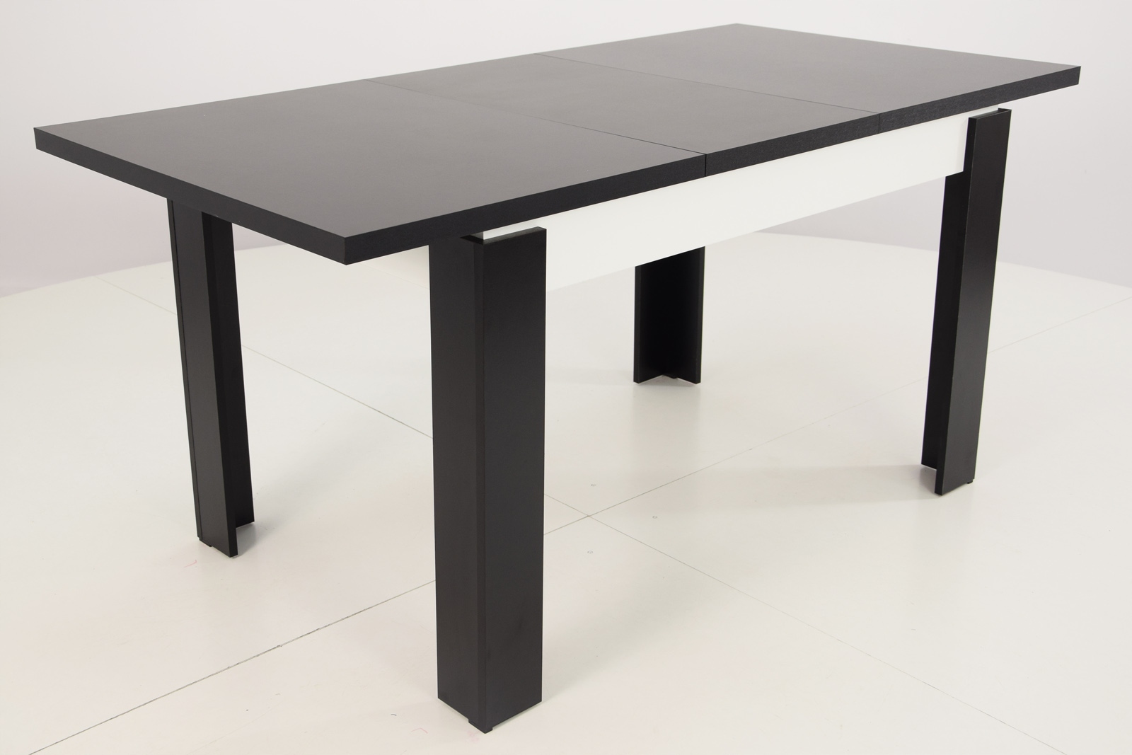 6 krzeseł KUCHENNYCH i stół rozkładany do 160cm Szerokość siedziska 40 cm