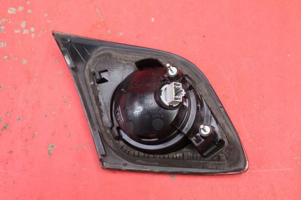 light right rear part rear P2913R MAZDA 3 1 and BK 5D HB 03-06