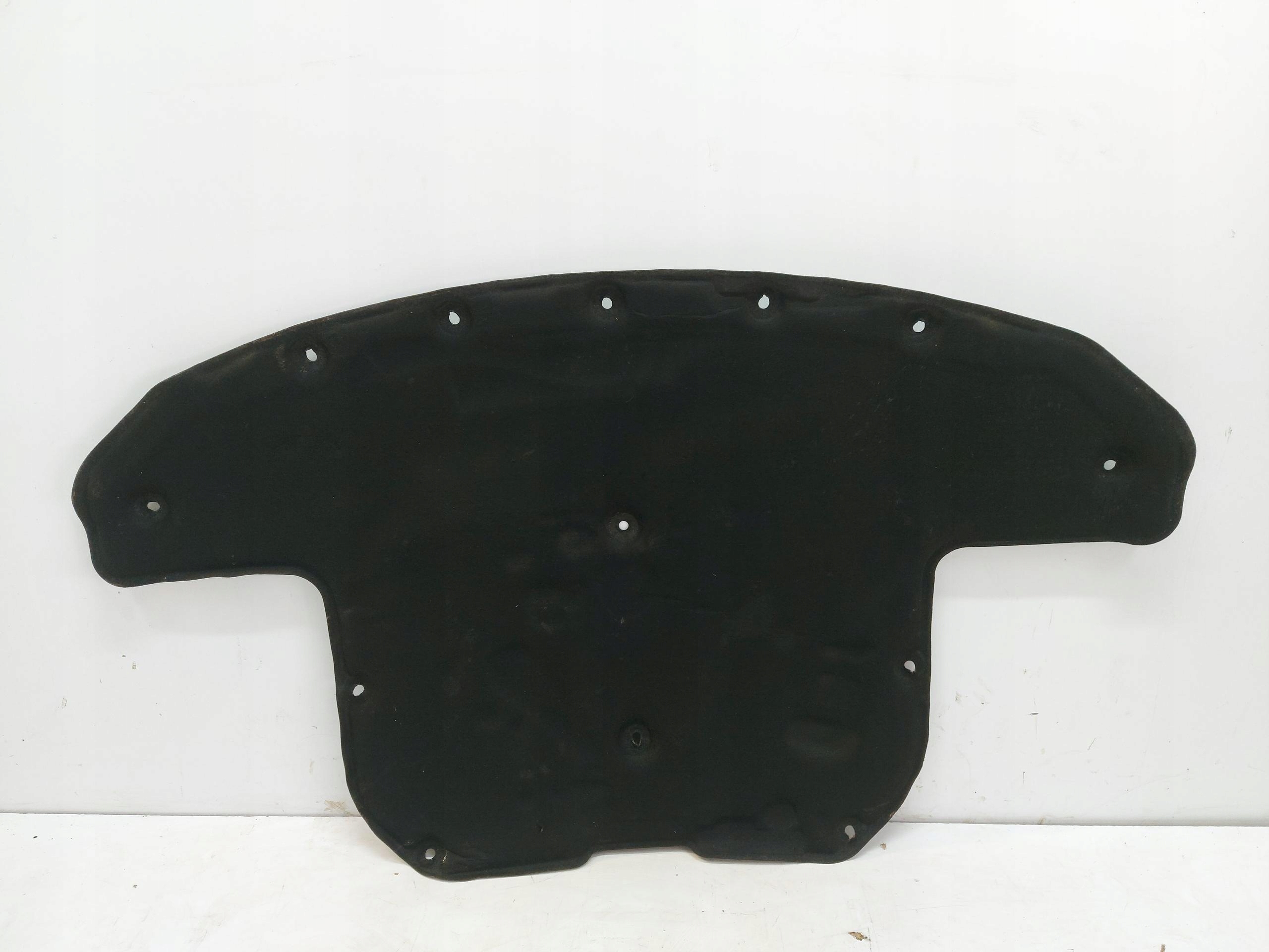 Mercedes W205 soundproofing podbitka bonnets 2.2 cdi