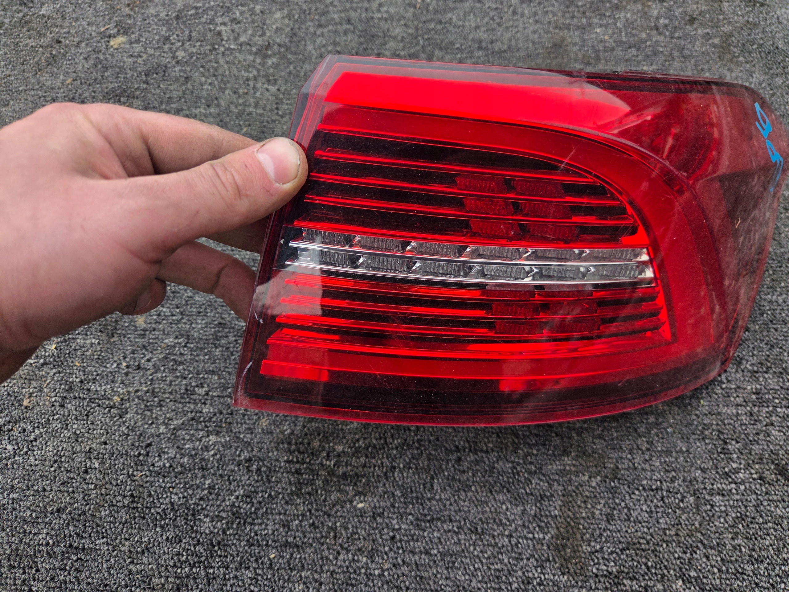 light rear right VOLKSWAGEN PASSAT B8 3G9945208F