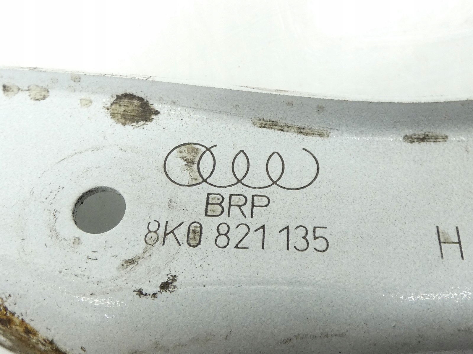 Console Poignée Support plaque Aile Gauche Avant AUDI A4 B8 8K0821135H LS9R