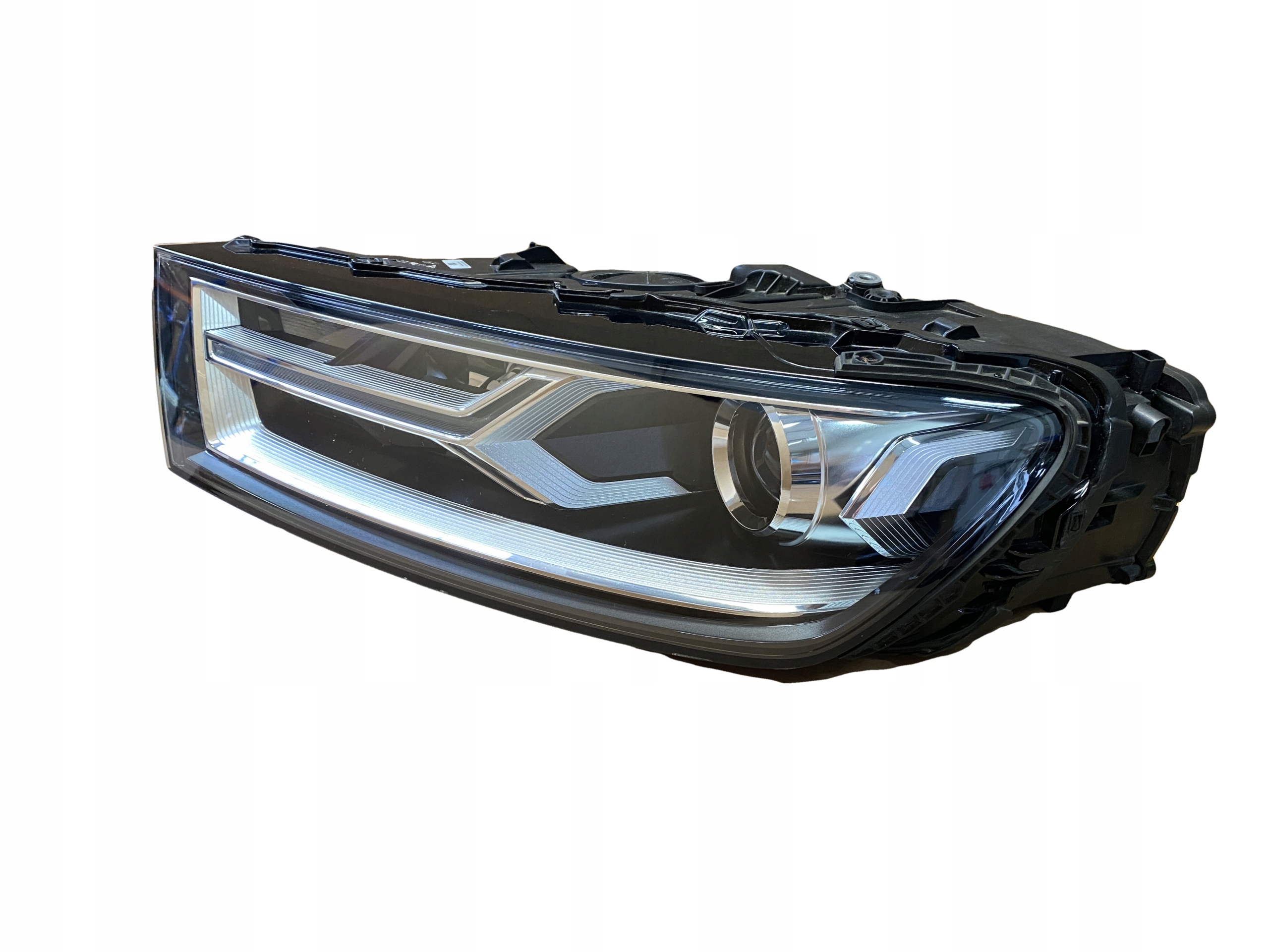 AUDI Q7 4M light left front BI XENON LED 4M0941005