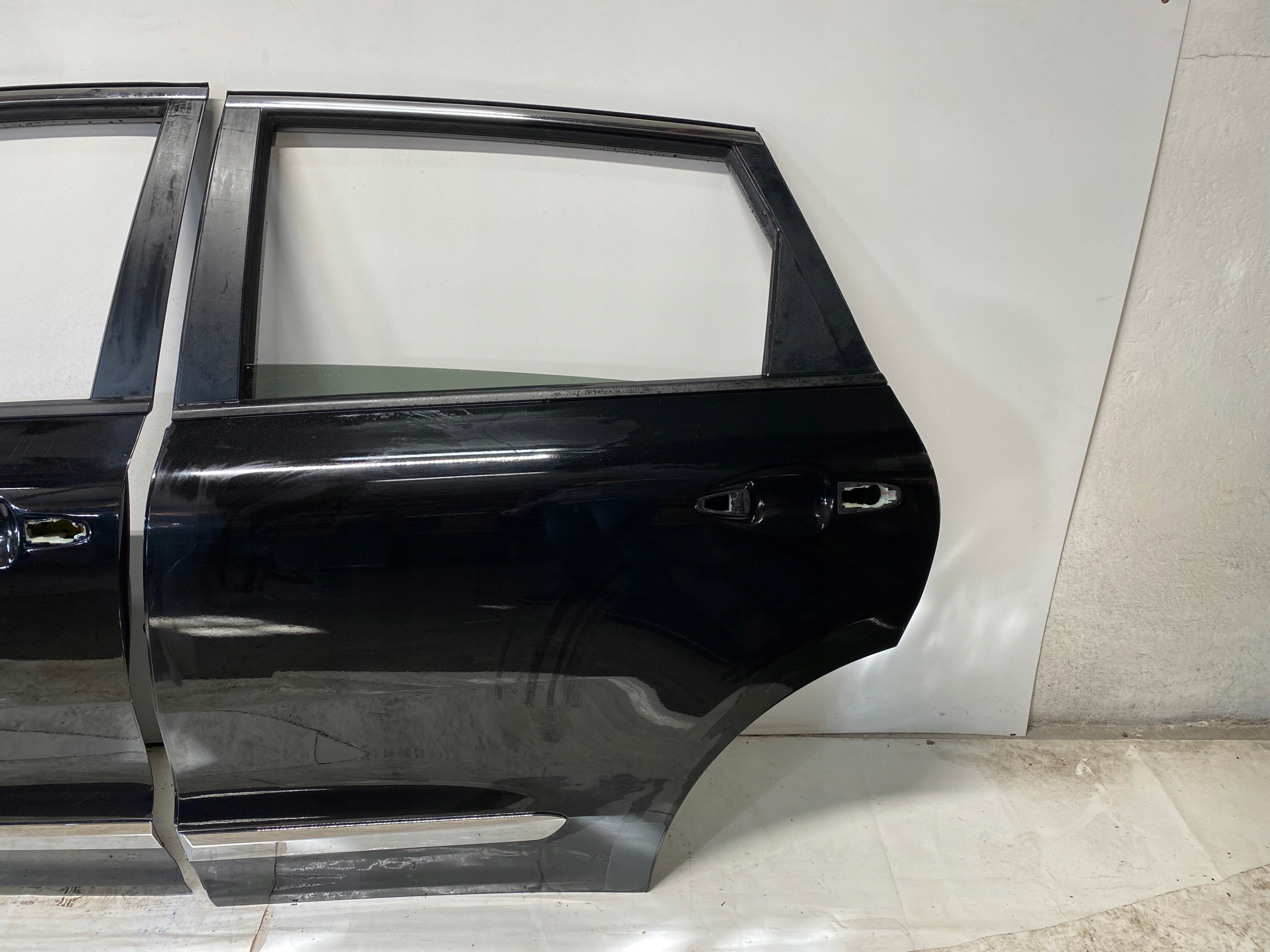 KIA NIRO door left left rear part rear. ABP 16