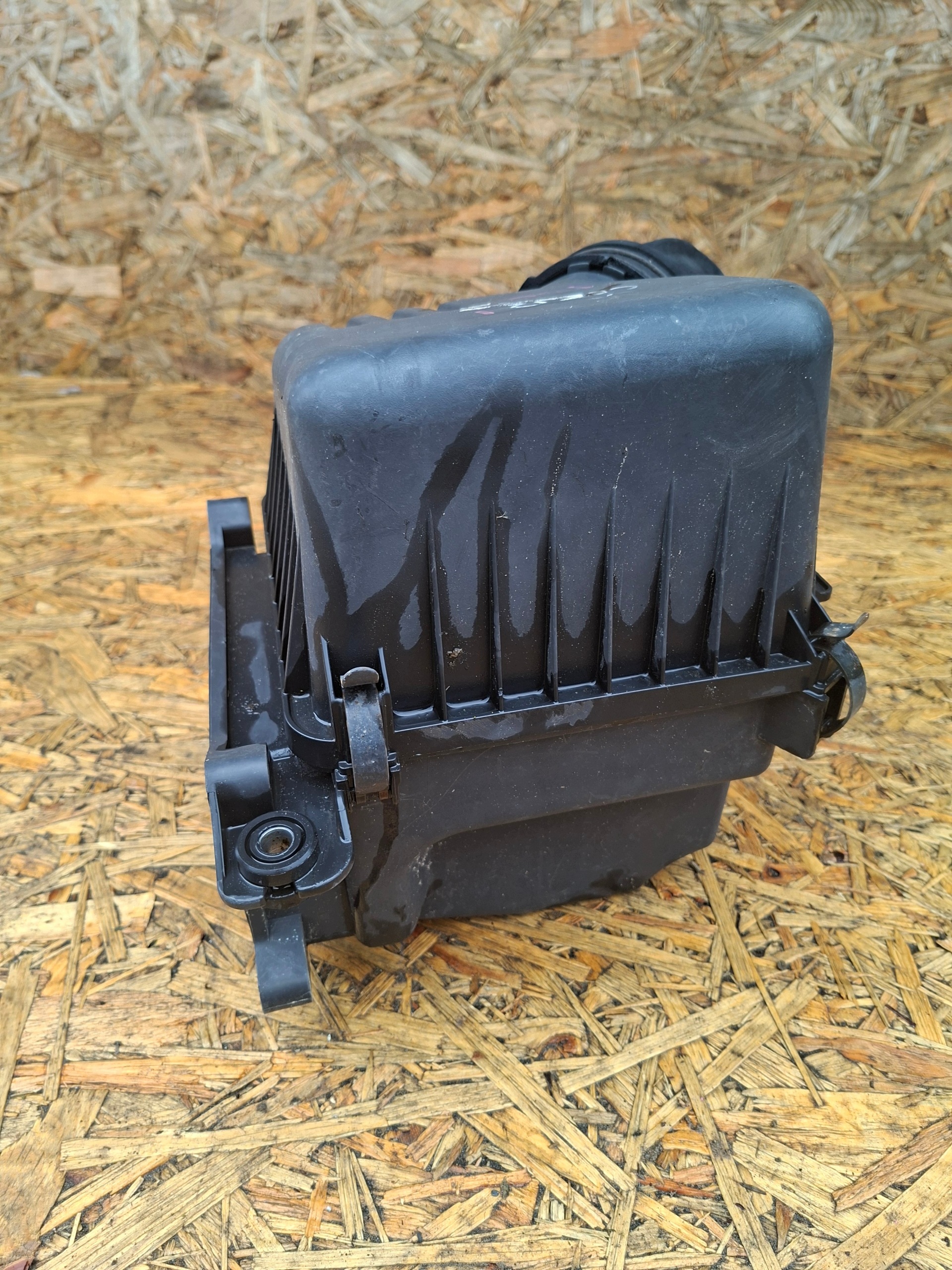 Gehäuse filter luft HYUNDAI i30 28110-2H000