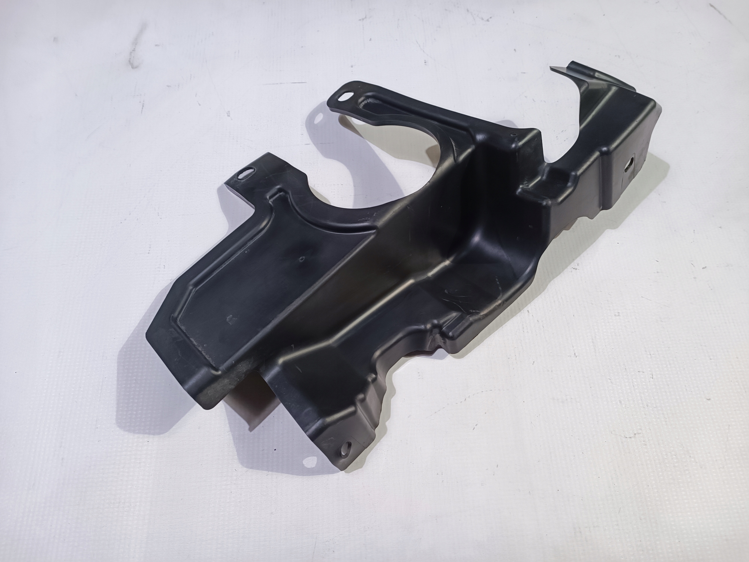 mudguard cover of control right Ford Explorer VI 2020