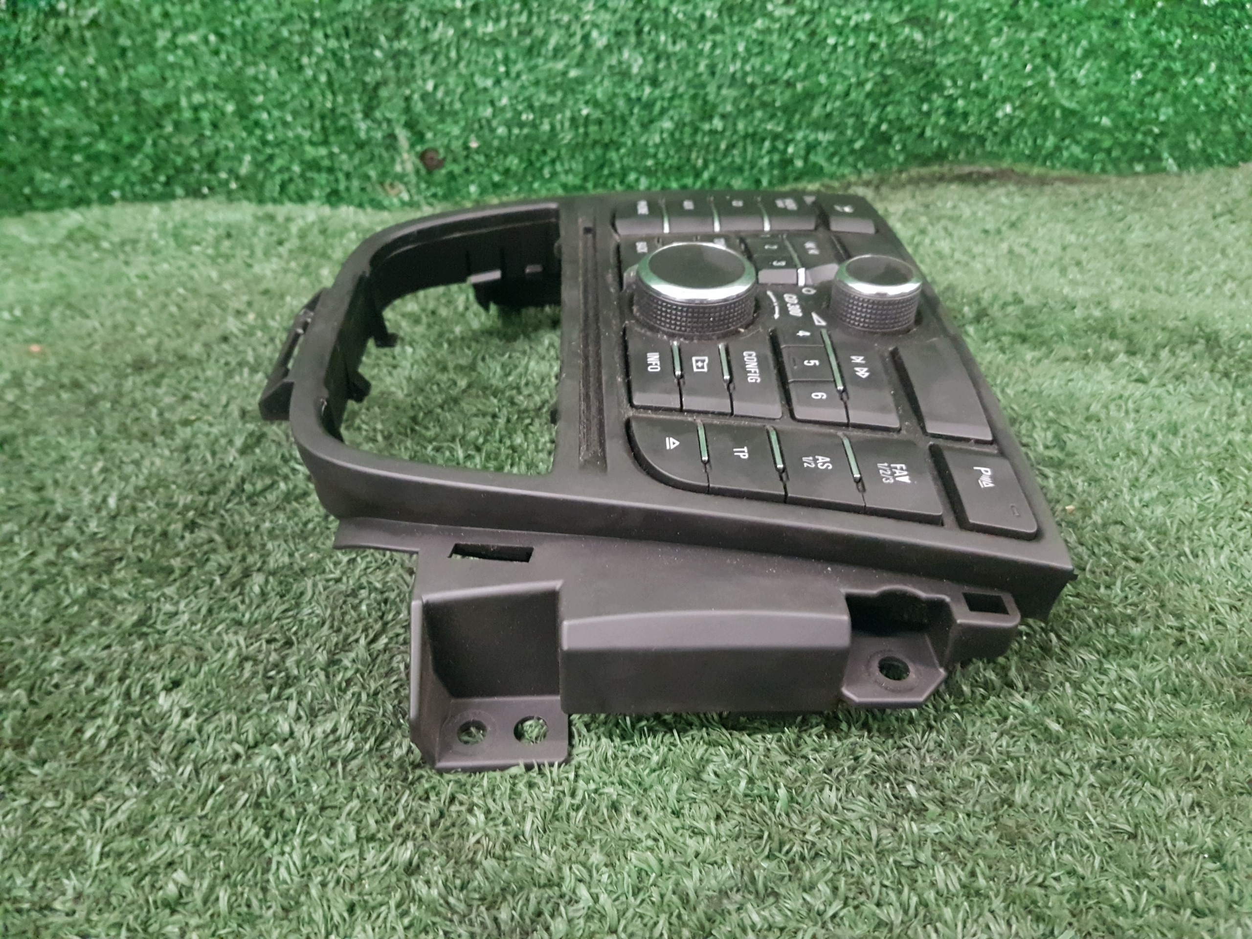 PANEL RADIA OPEL ASTRA J 13360090
