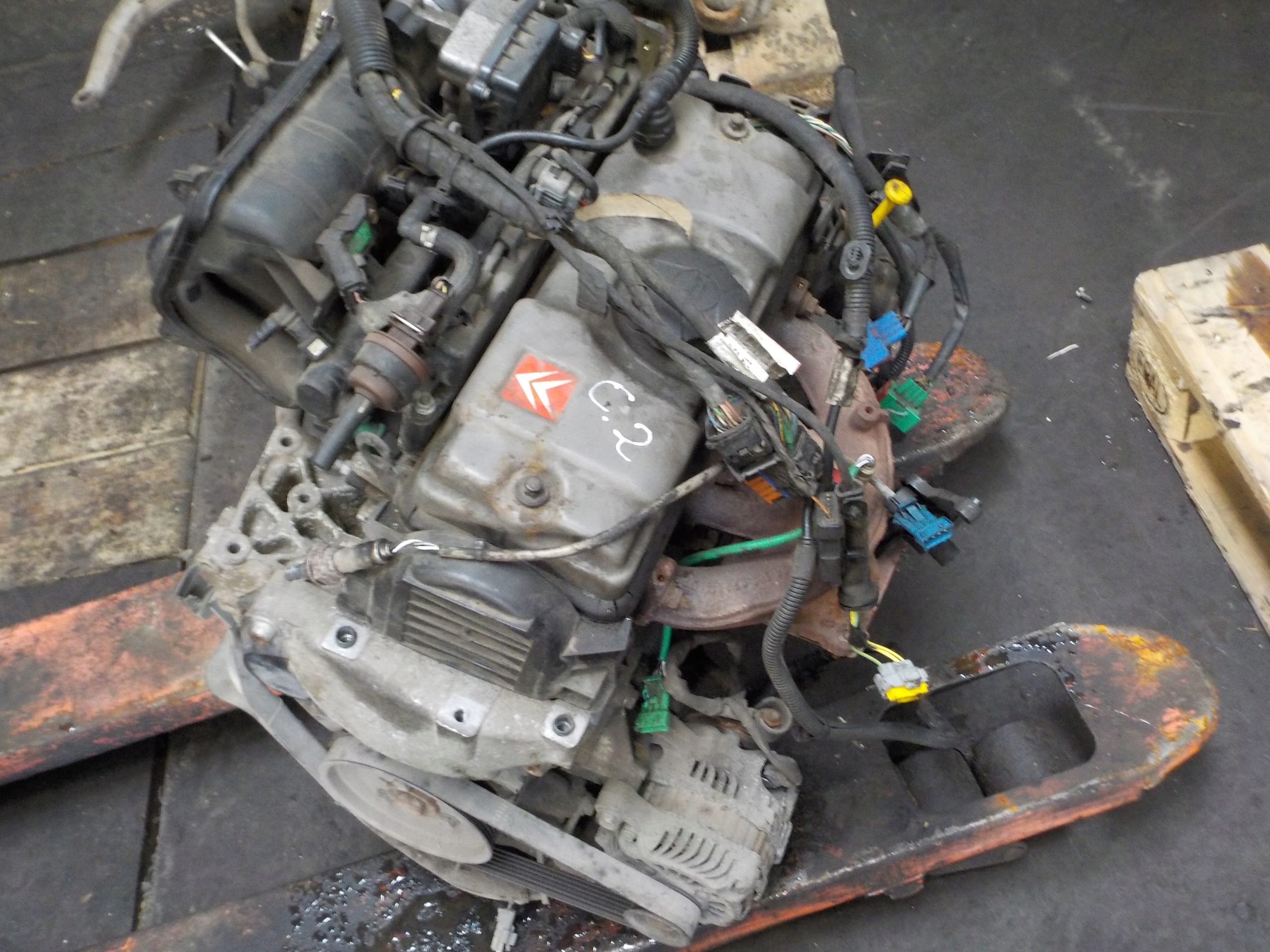 CITROEN C2 1.1 коллектор Впускный