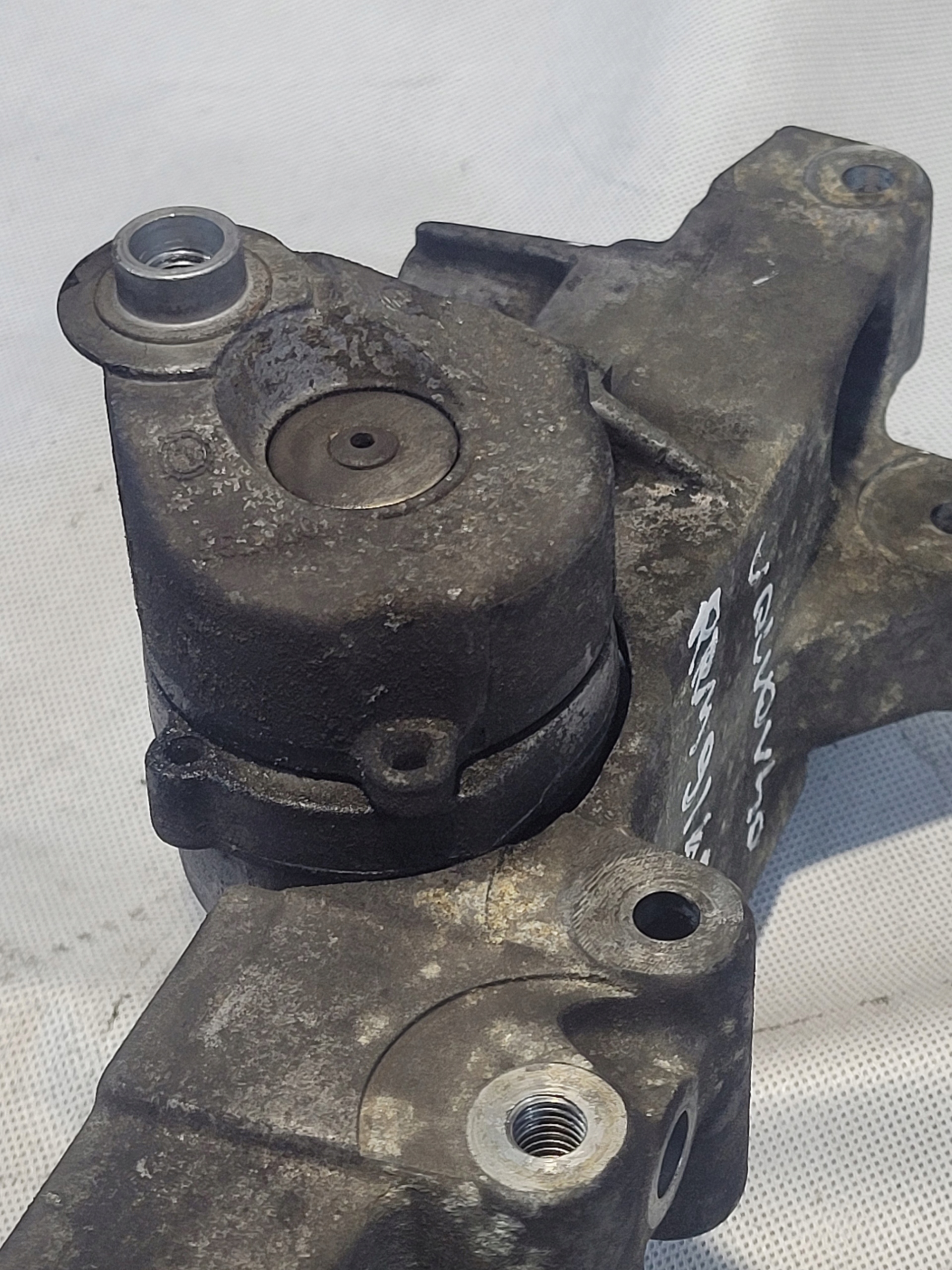 supporto alternatore OE 9146253 VOLVO V40 e 1 99r 1.6B