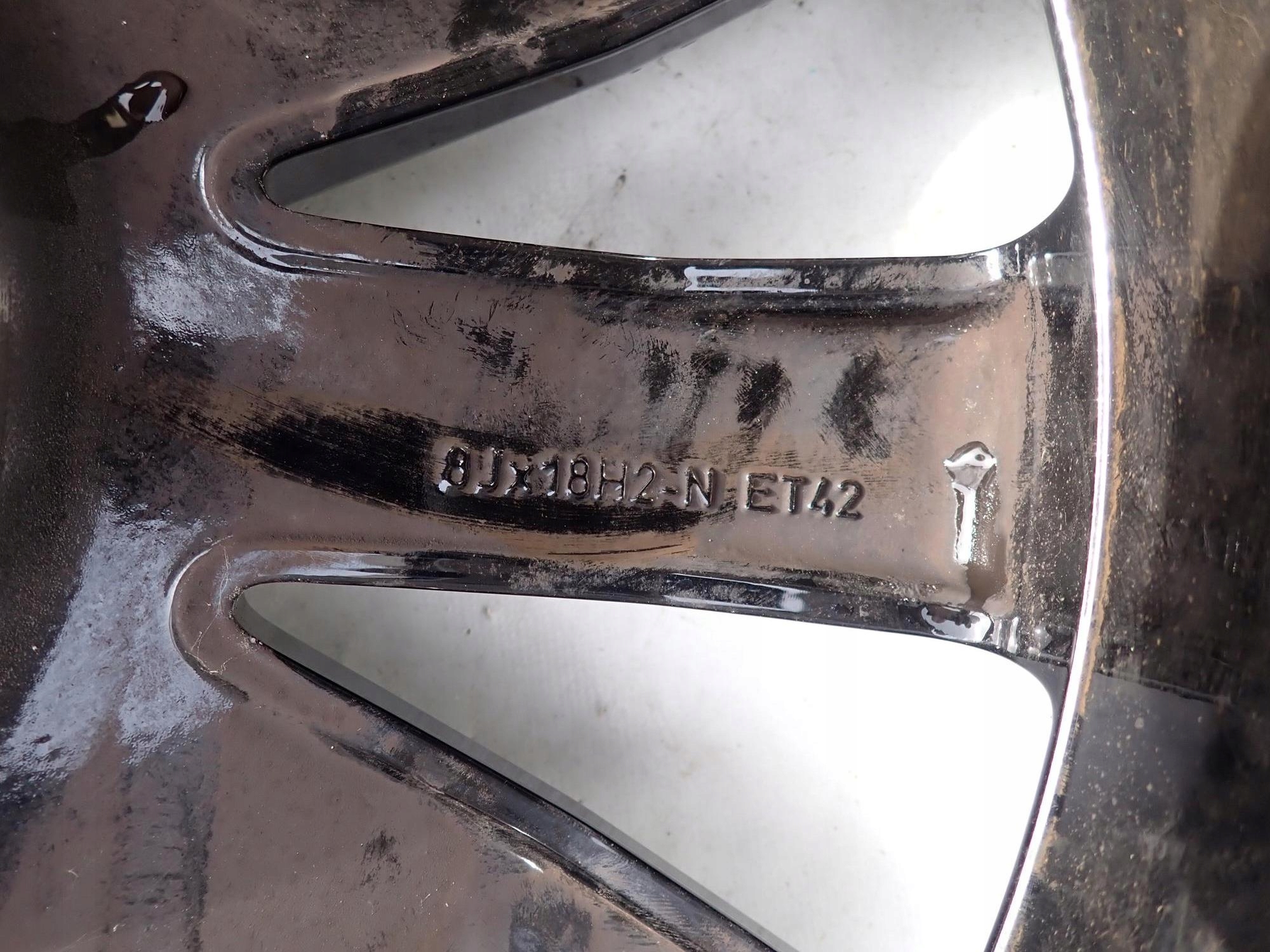 VOLVO 31471312 8Jx18 18" disk hliníkový
