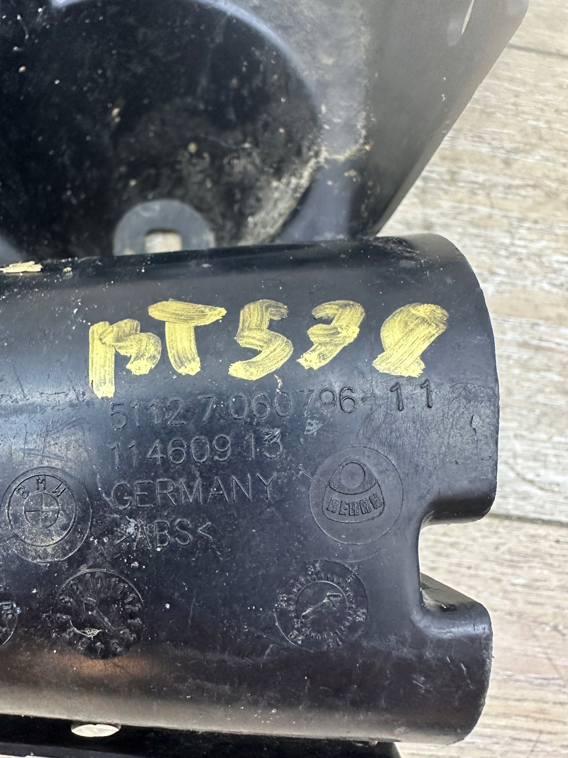 holder bumper bracket right rear part BMW E61 LCI 7060796