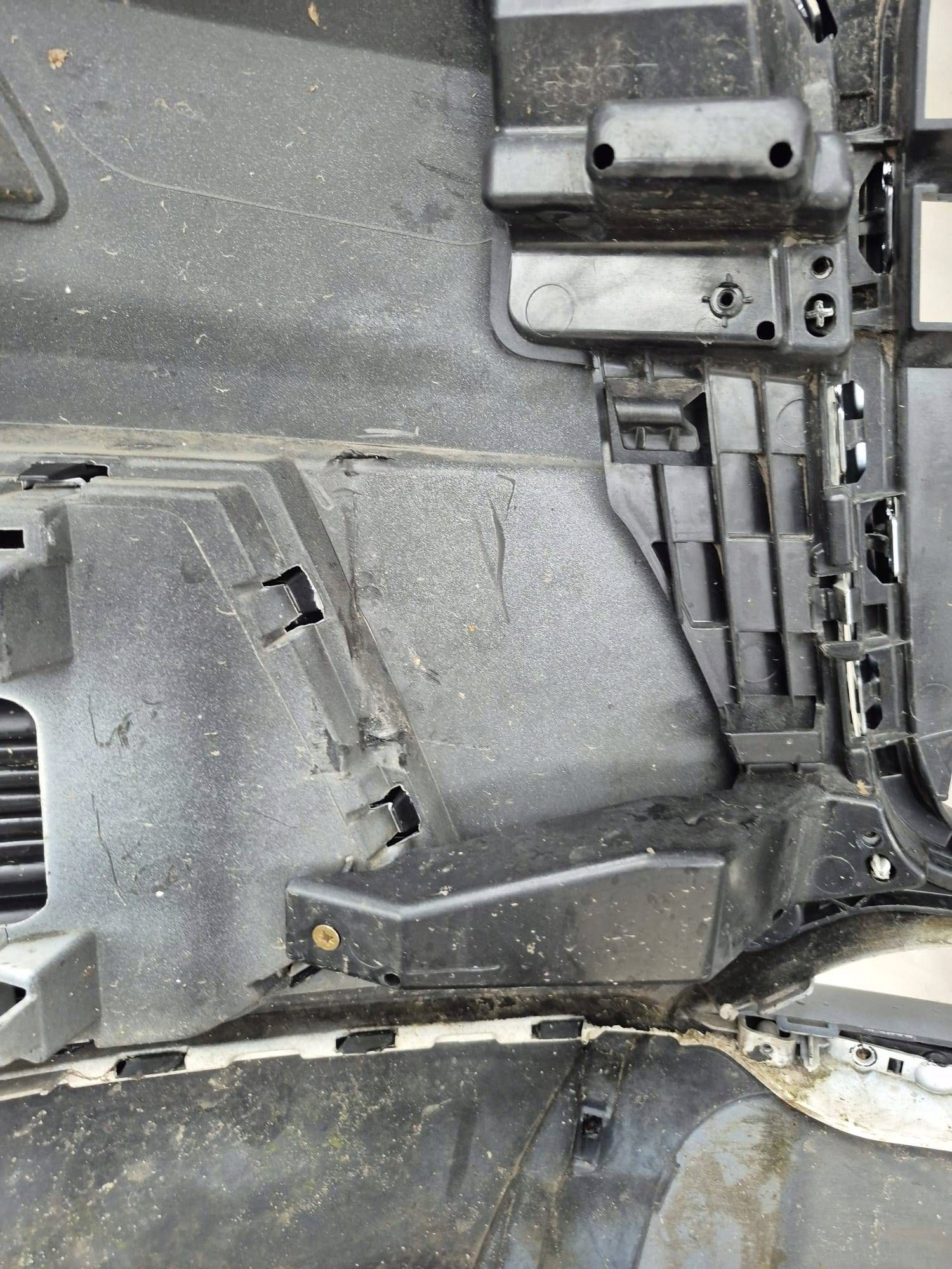 AUDI Q3 8U0 LIFT 14- bumper front front PDC SPR 8U0807437AD