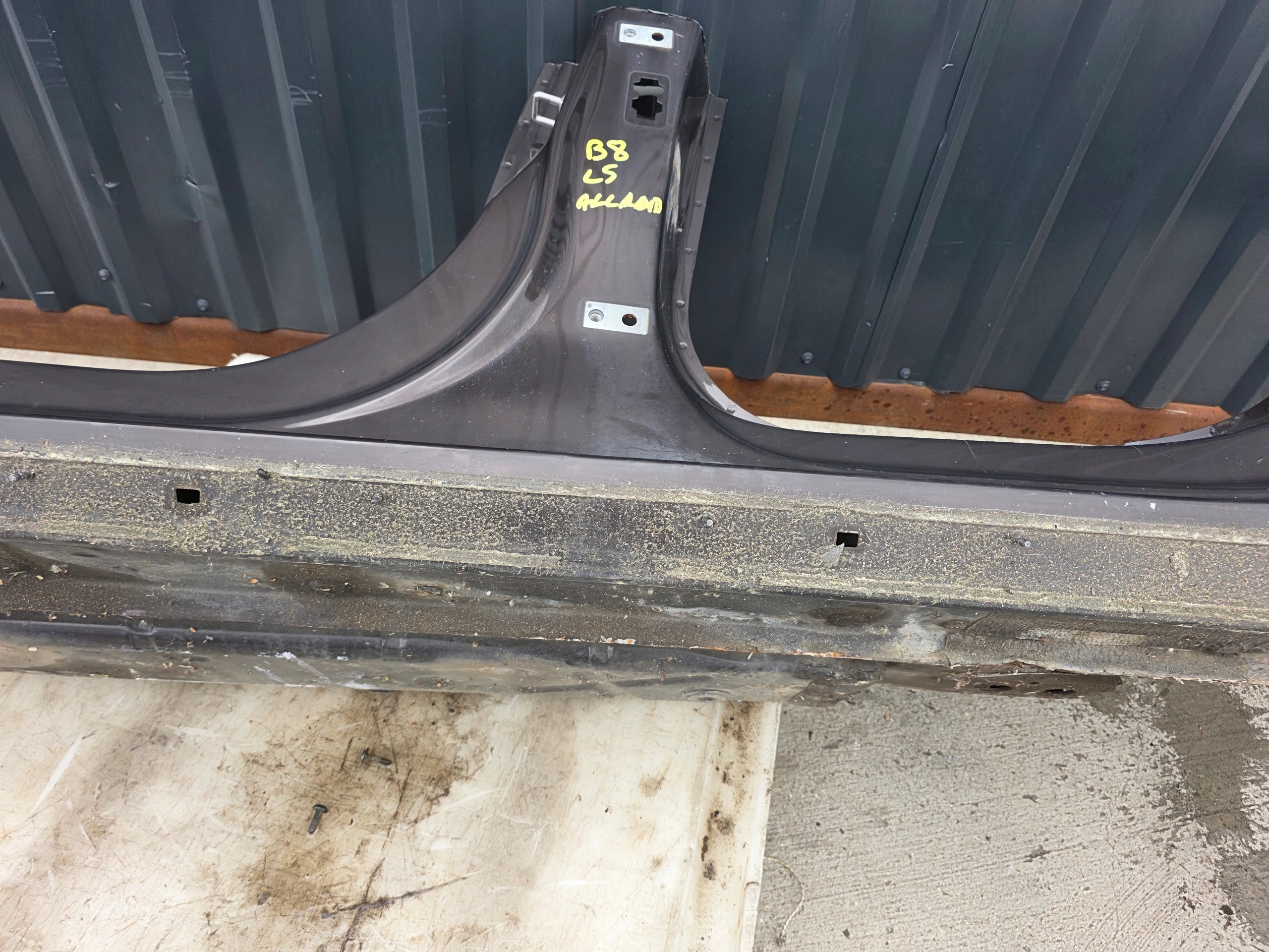 quarter threshold left AUDI A4 B8 ALLROAD original !!!
