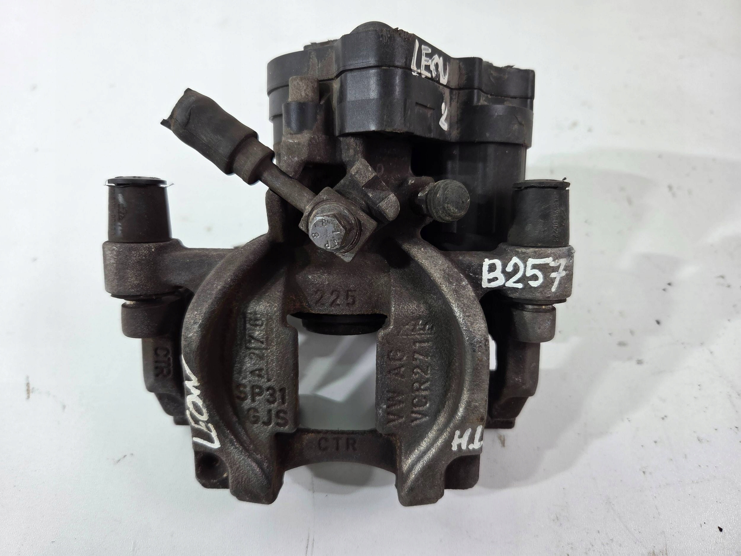 Volkswagen Golf VII caliper brake rear left VCR271 (B257)